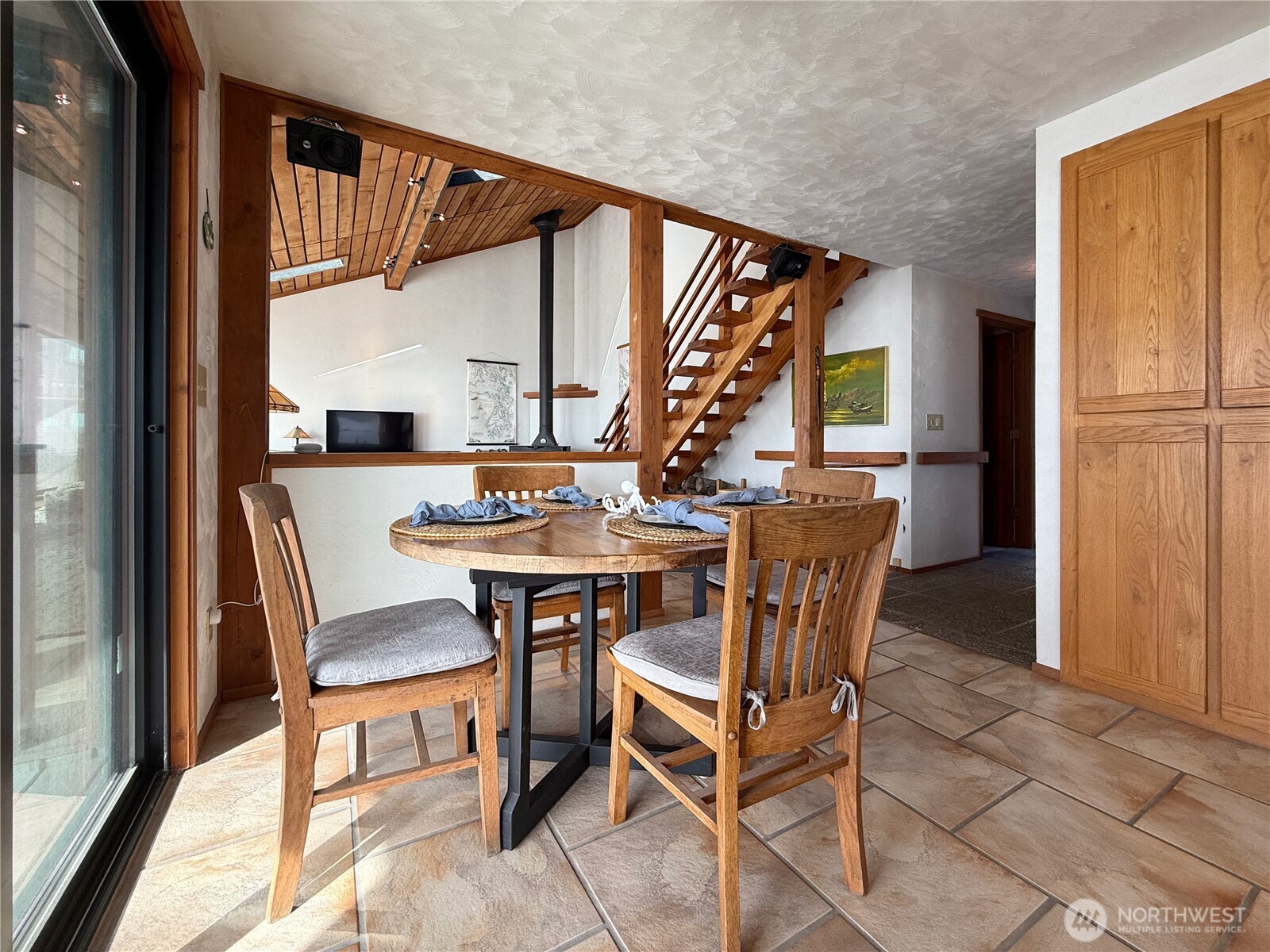 Hat Island, Washington, 98206, United States, 2 Bedrooms Bedrooms, ,2 BathroomsBathrooms,Residential,For Sale,1974776