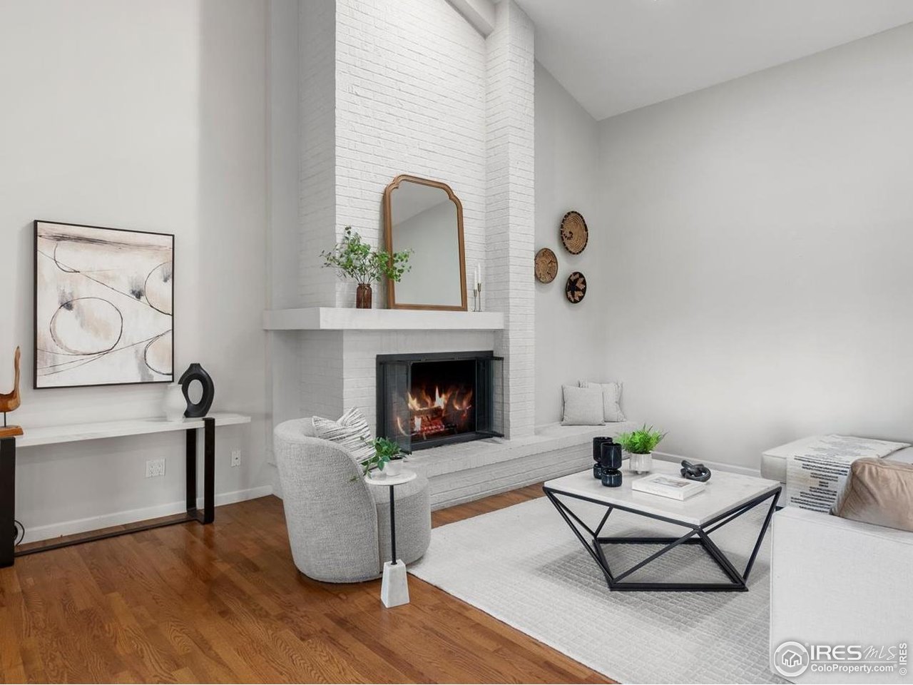 Boulder, Colorado, 80301, United States, 3 Bedrooms Bedrooms, ,3 BathroomsBathrooms,Residential,For Sale,1991465