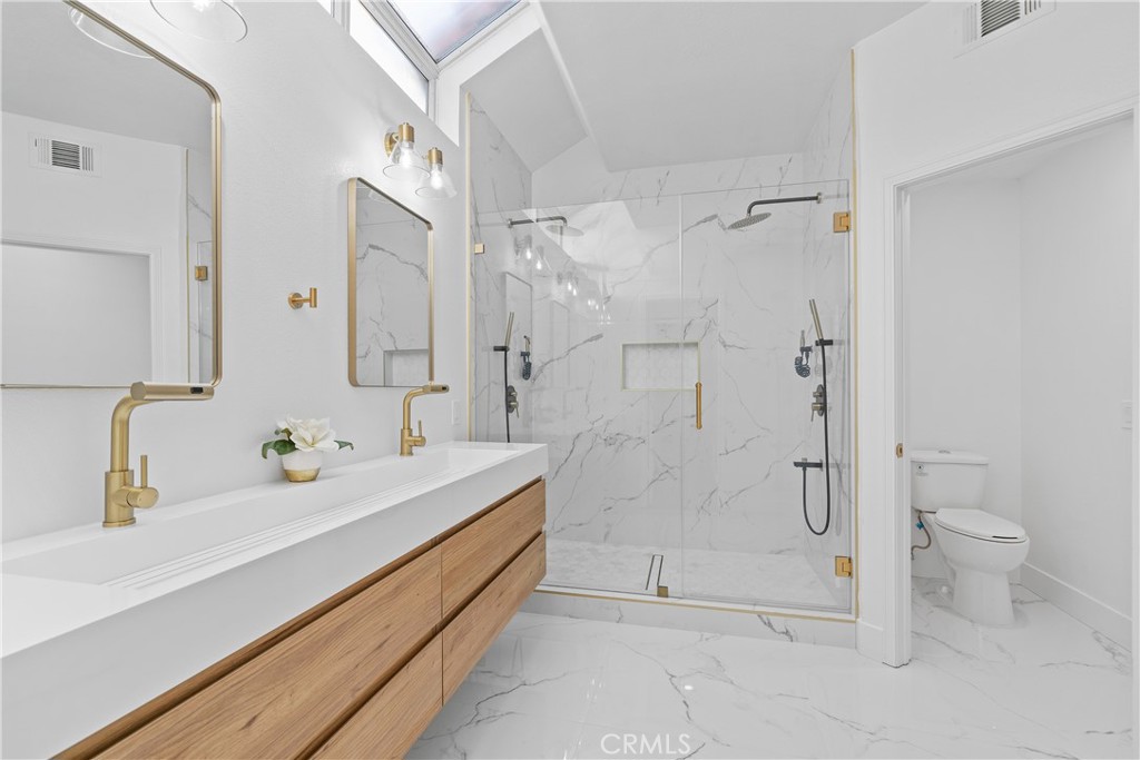 Mission Viejo, California, 92692, United States, 3 Bedrooms Bedrooms, ,3 BathroomsBathrooms,Residential,For Sale,1963093