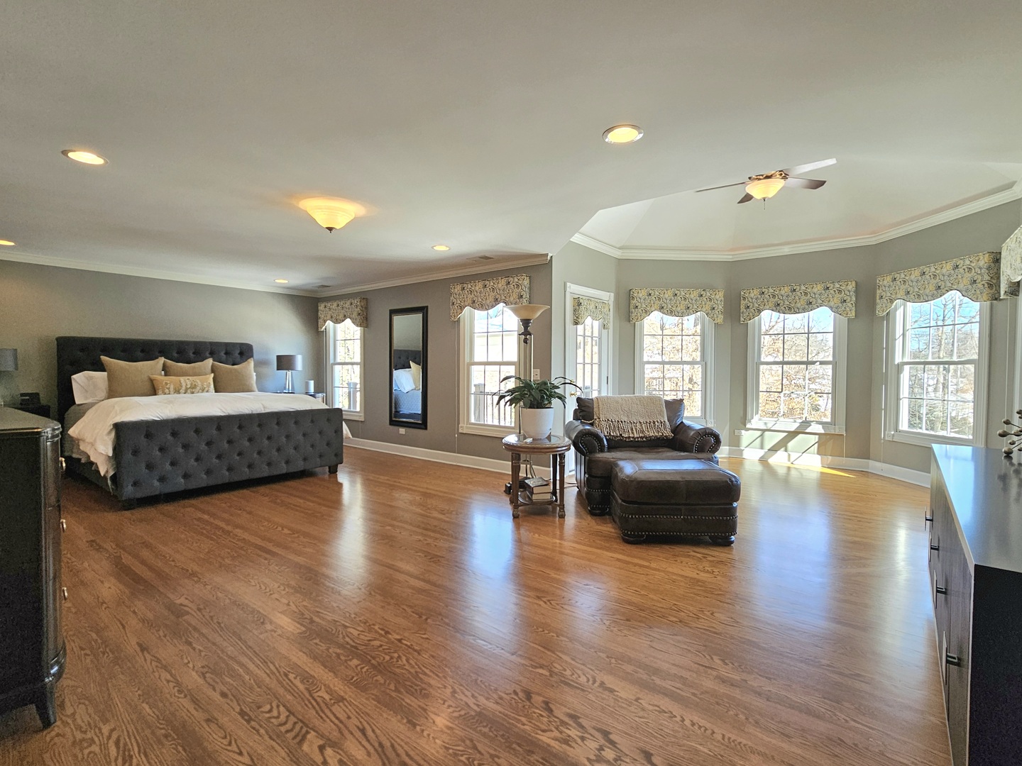 New Lenox, Illinois, 60451, United States, 6 Bedrooms Bedrooms, ,6 BathroomsBathrooms,Residential,For Sale,1810634