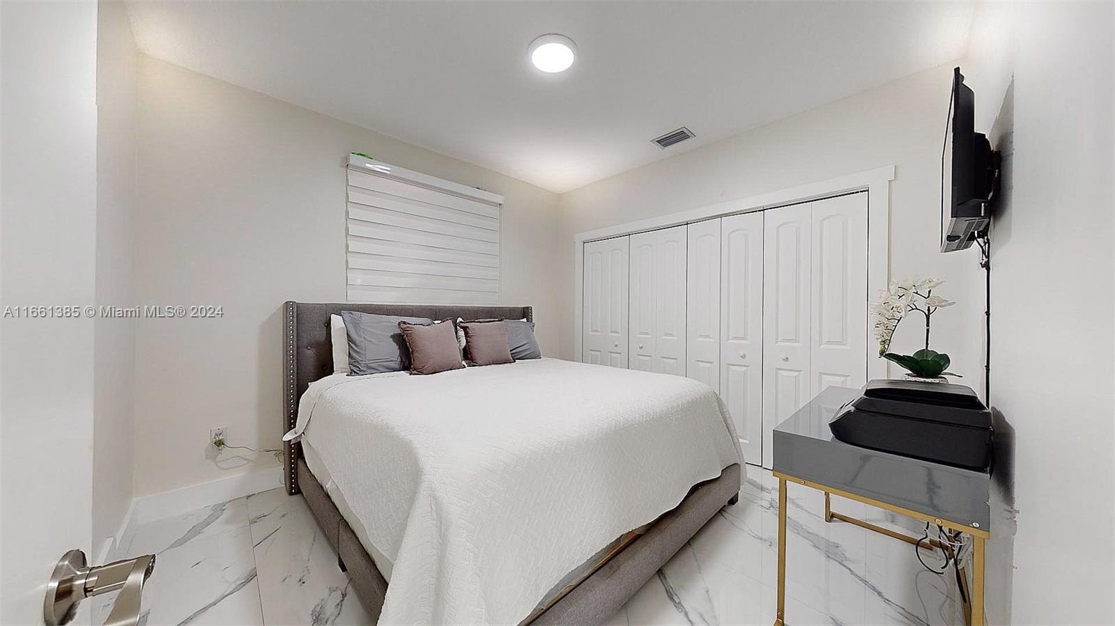 Miami, Florida, 33175, United States, 5 Bedrooms Bedrooms, ,4 BathroomsBathrooms,Residential,For Sale,1978992