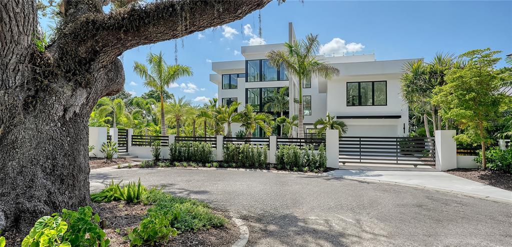 Sarasota, Florida, 34239, United States, 5 Bedrooms Bedrooms, ,8 BathroomsBathrooms,Residential,For Sale,1991570