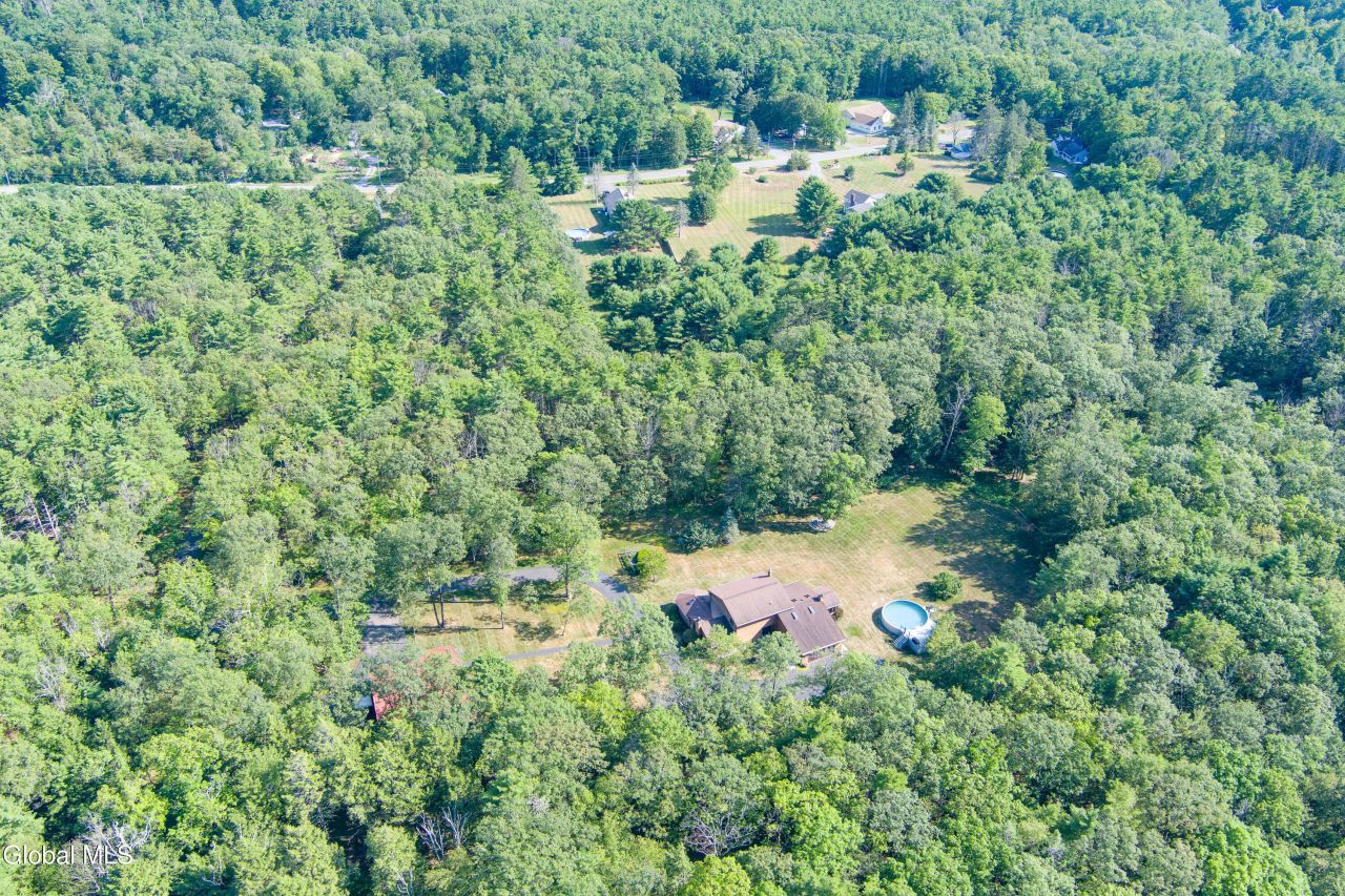 Coeymans Hollow, New York, 12046, United States, 4 Bedrooms Bedrooms, ,3 BathroomsBathrooms,Residential,For Sale,1907699