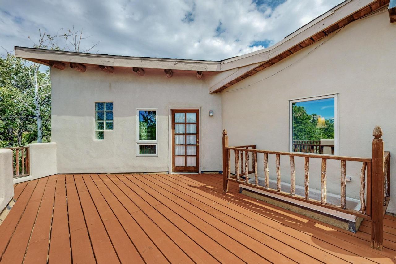 30 Apache Creek, Santa Fe, New Mexico, 87505, United States, 5 Bedrooms Bedrooms, ,4 BathroomsBathrooms,Residential,For Sale,30 Apache Creek,1591905
