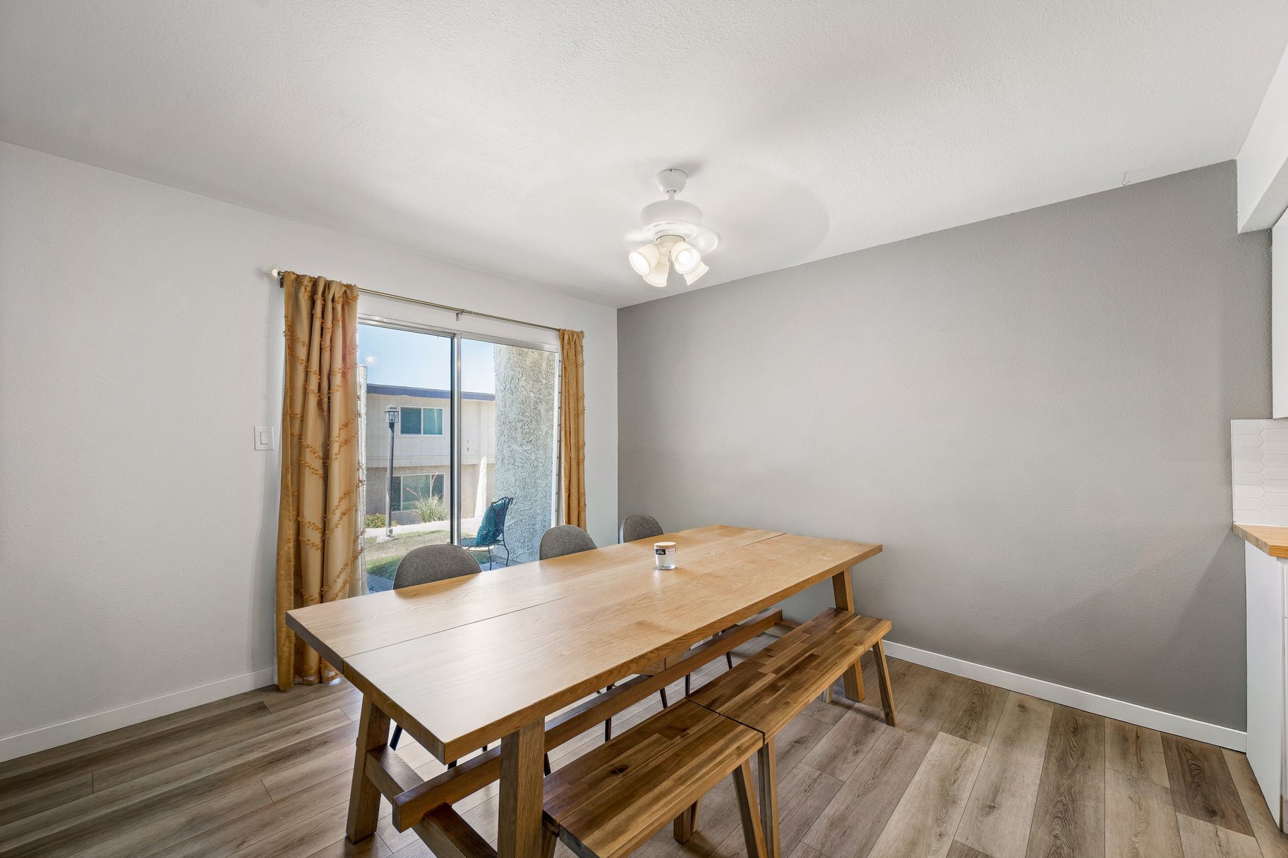  Updated Henderson Townhome in Arrowhead Estates - 物件實景