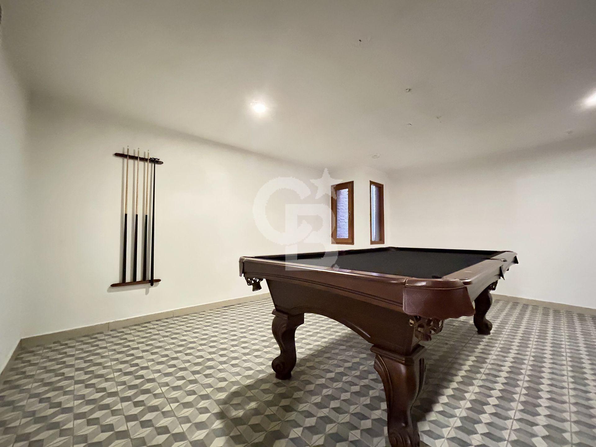 Vitacura, Chile, 5 Bedrooms Bedrooms, ,5 BathroomsBathrooms,Residential,For Sale,1969115