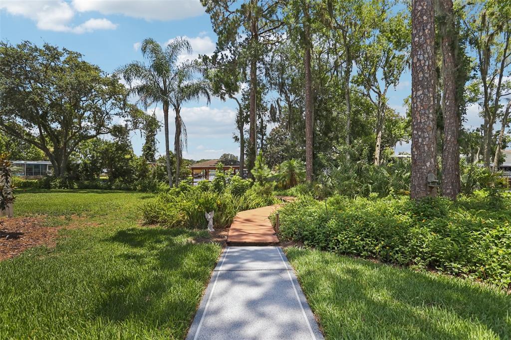 Tavares, Florida, 32778, United States, 2 Bedrooms Bedrooms, ,2 BathroomsBathrooms,Residential,For Sale,1867247