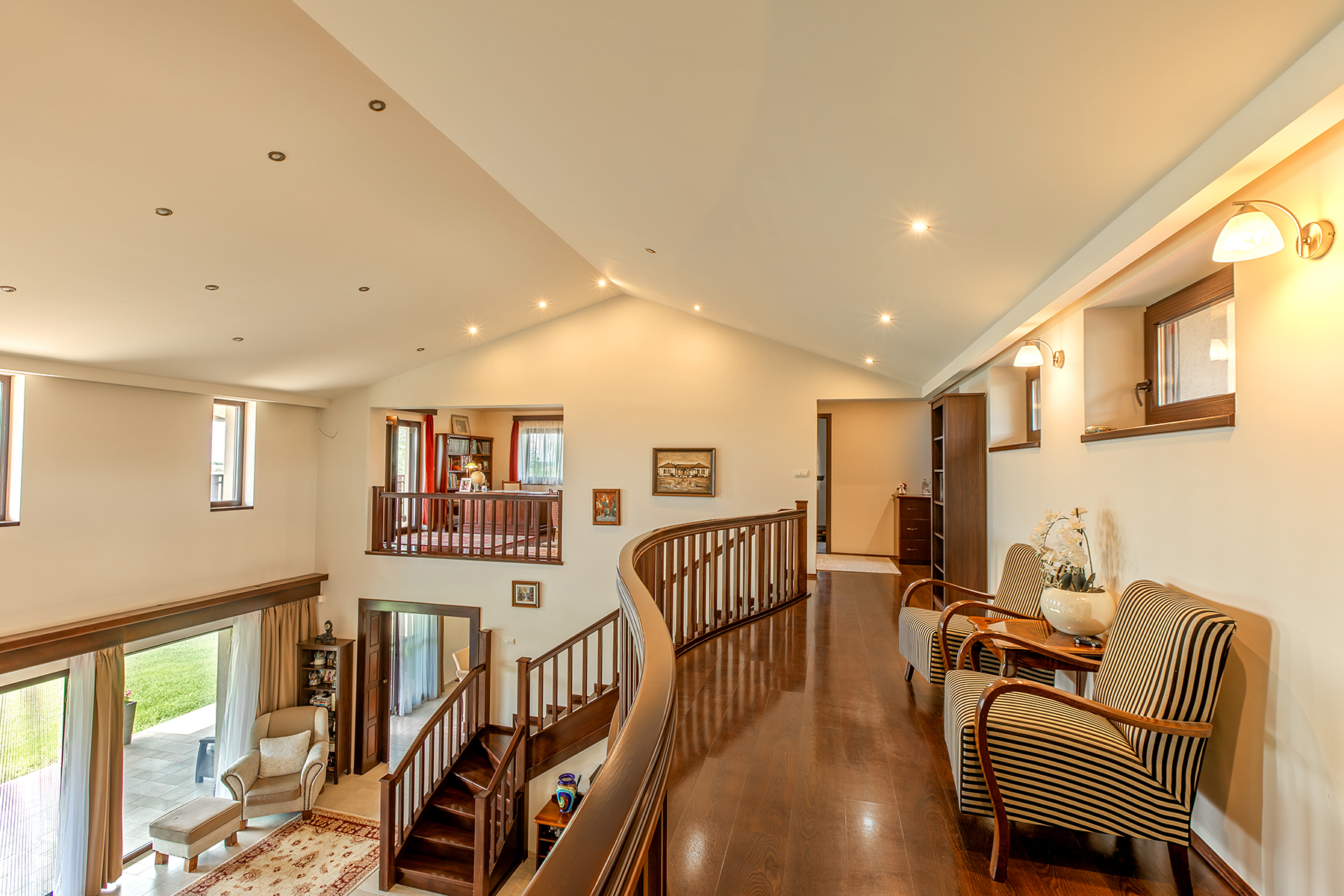  Exceptional waterfront family residence on Lake Velence - 物件實景