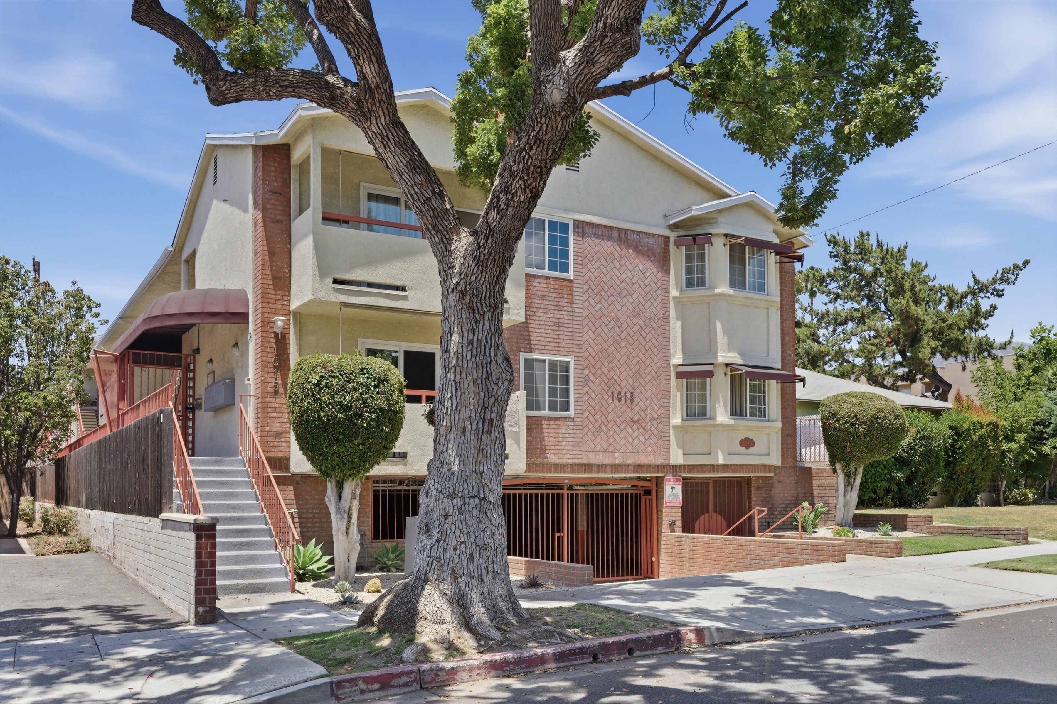  1015 East Spazier Avenue, Unit 205 - 物件實景
