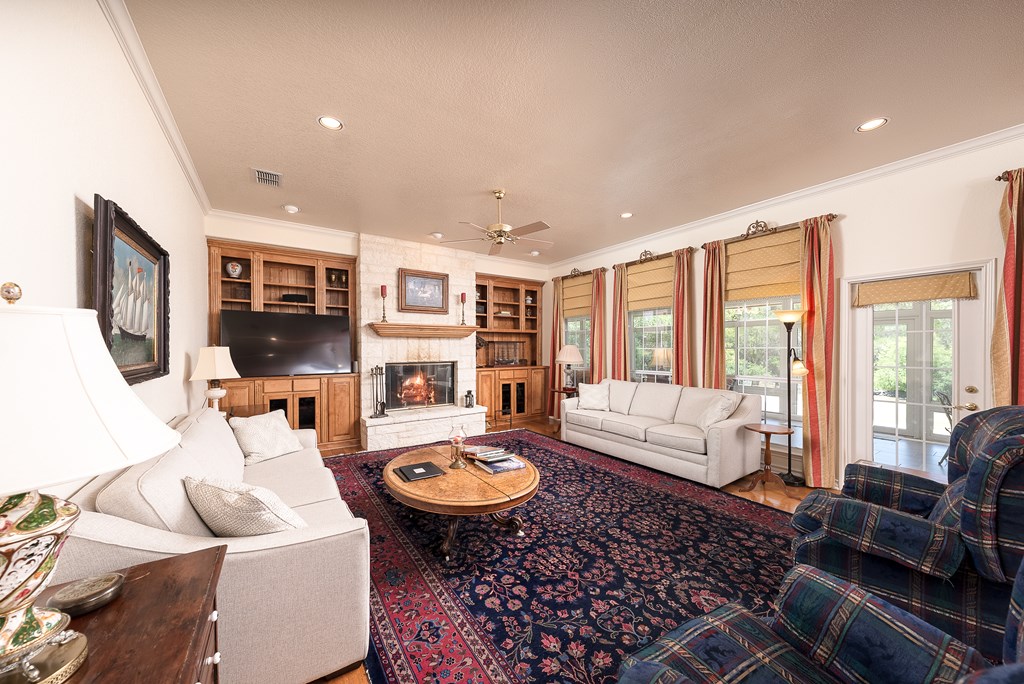 Kerrville, Texas, 78028, United States, 4 Bedrooms Bedrooms, ,4 BathroomsBathrooms,Residential,For Sale,1710846