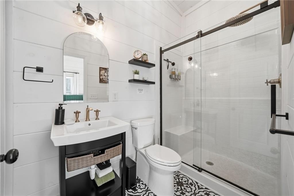 Talking Rock, Georgia, 30175, United States, 1 Bedroom Bedrooms, ,1 BathroomBathrooms,Residential,For Sale,2005739