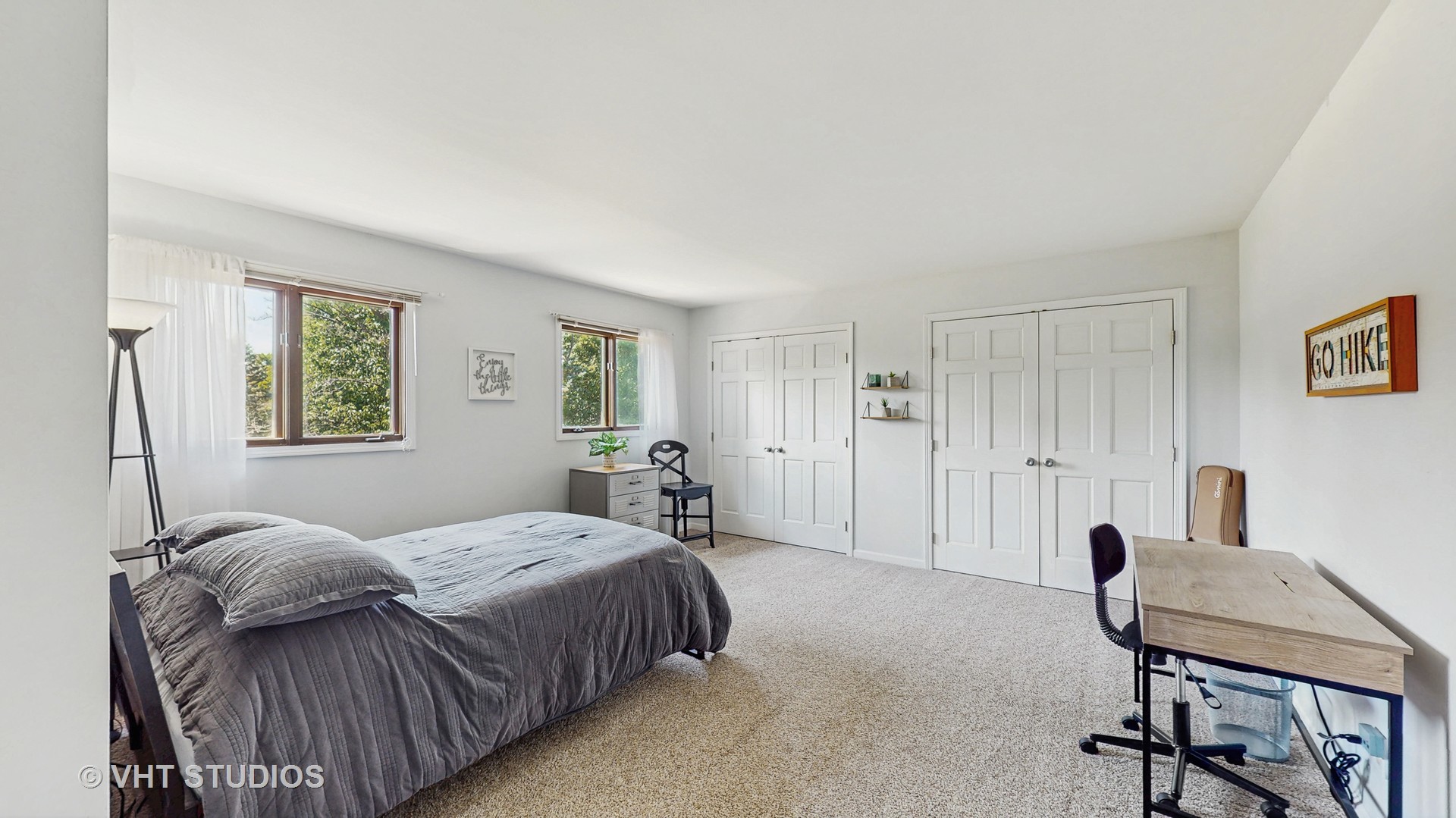 St. Charles, Illinois, 60175, United States, 4 Bedrooms Bedrooms, ,3 BathroomsBathrooms,Residential,For Sale,1889626