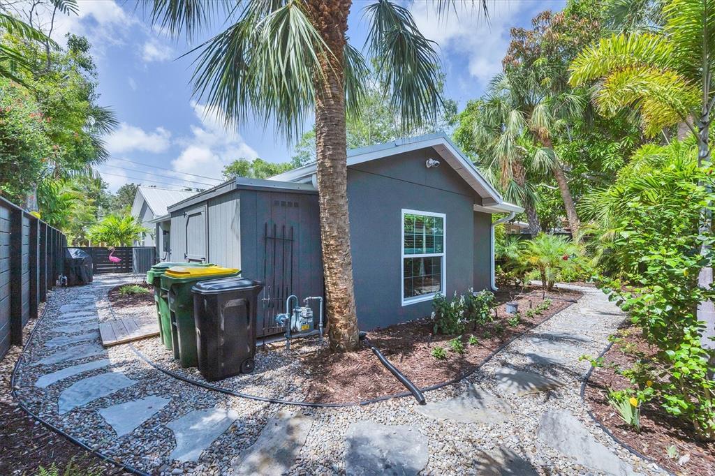 Sarasota, Florida, 34236, United States, 2 Bedrooms Bedrooms, ,2 BathroomsBathrooms,Residential,For Sale,1960747