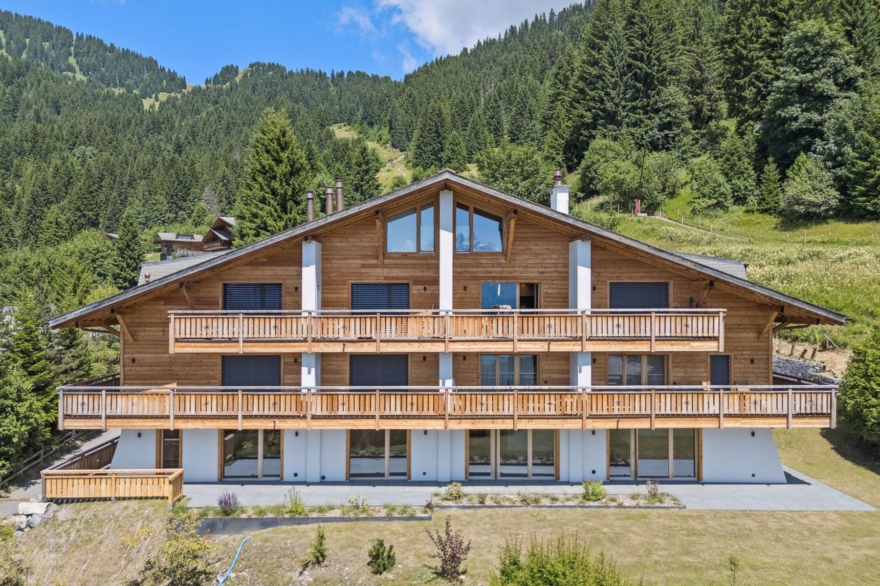  Rare duplex with garden, ski-in & ski-out, sublime view - 物件實景
