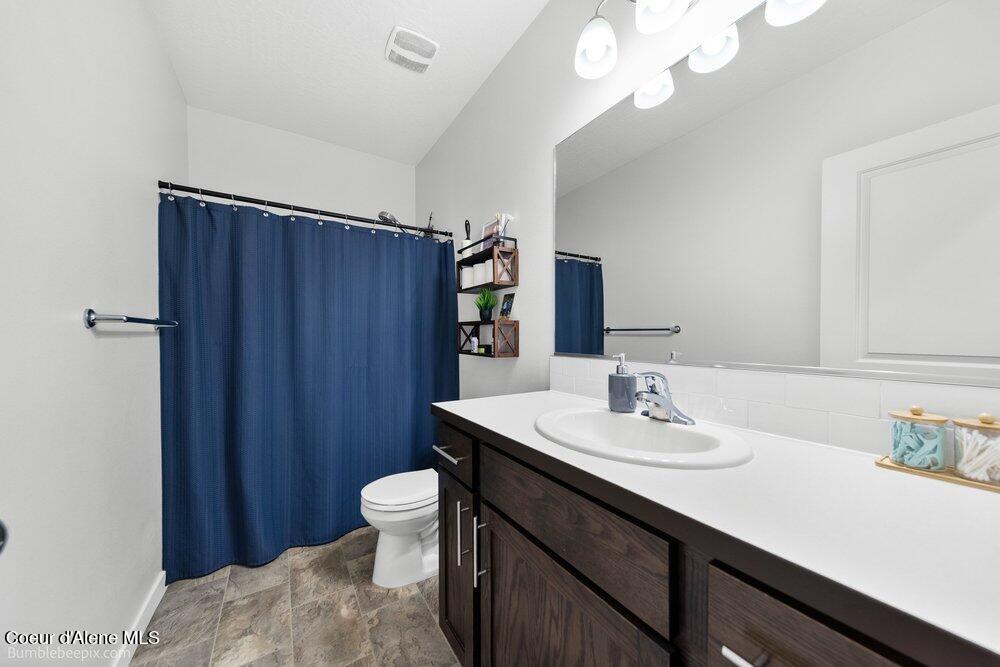 Rathdrum, Idaho, 83858, United States, 3 Bedrooms Bedrooms, ,2 BathroomsBathrooms,Residential,For Sale,2011308