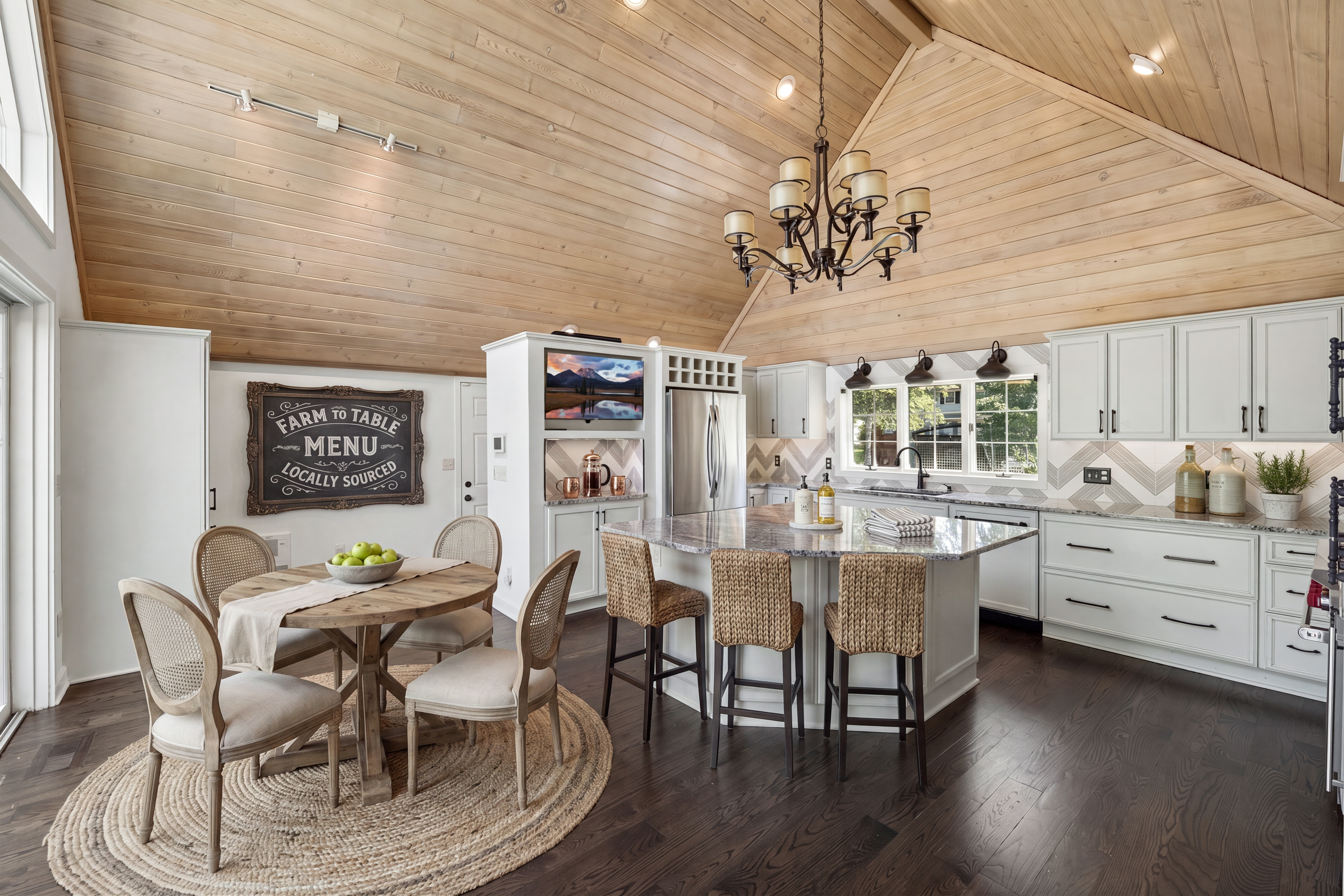  Elegant French-Inspired Hilldale Estate - 物件實景
