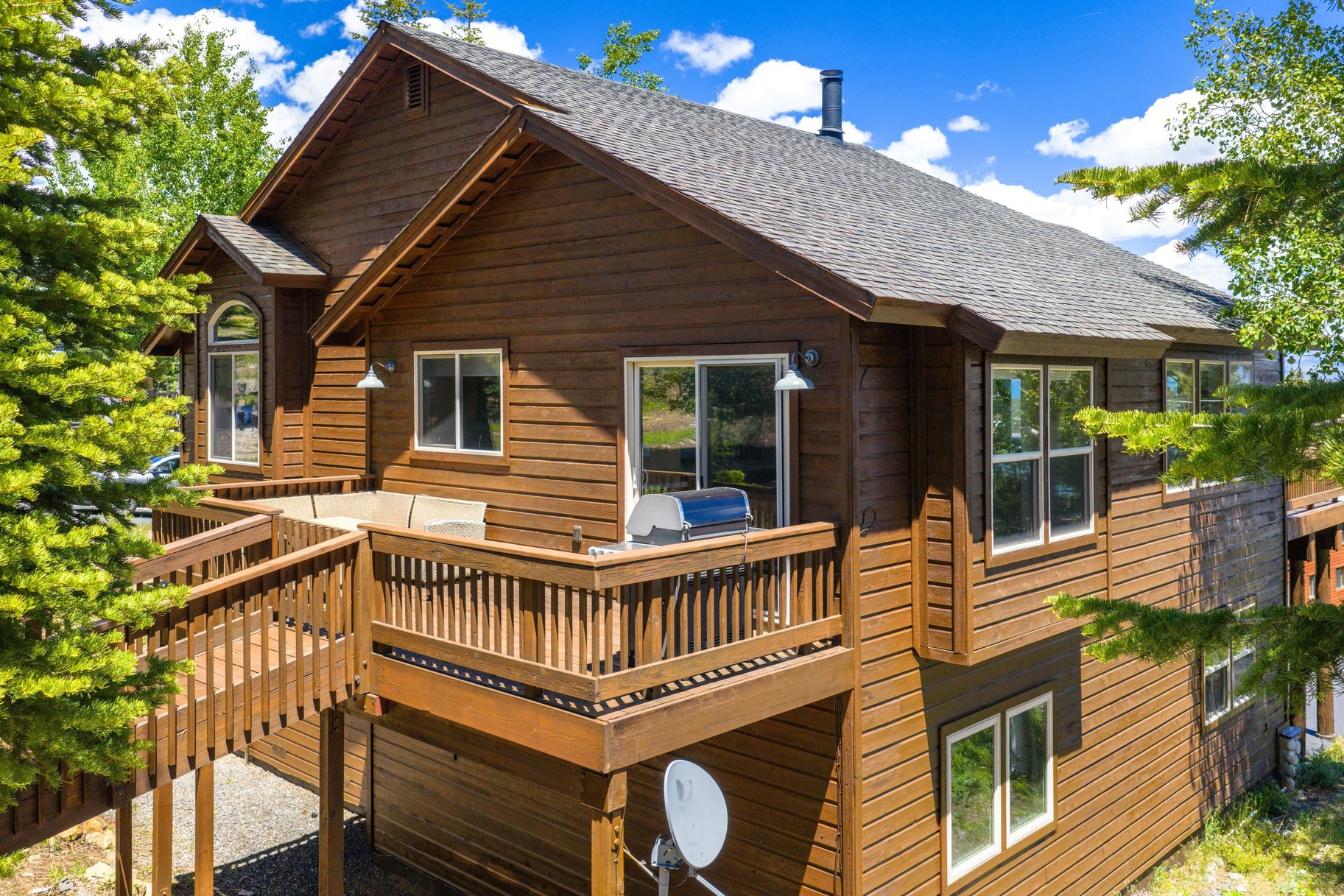 Modern Tahoe Donner Retreat with Panoramic Mountain Views & Elevated Living - 物件實景