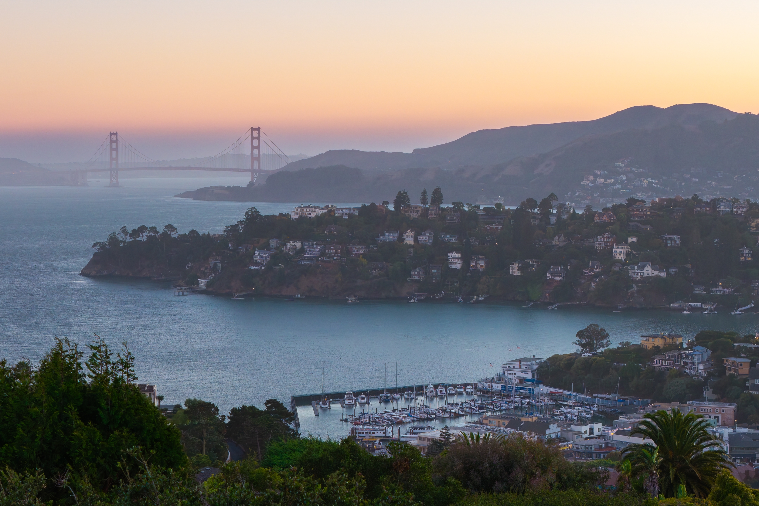  East Coast-Inspired Estate with Sweeping City, Bridge and Mount Tam Views - 物件實景