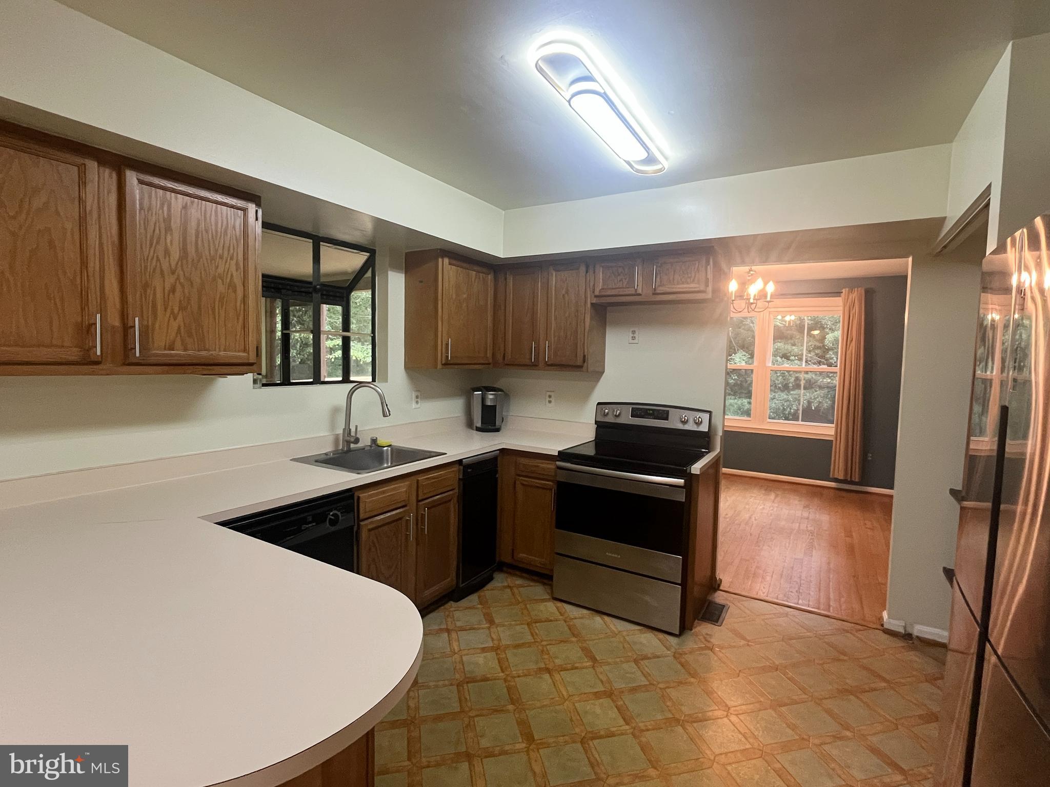 Owings, Maryland, 20736, United States, 5 Bedrooms Bedrooms, ,4 BathroomsBathrooms,Residential,For Sale,1943168