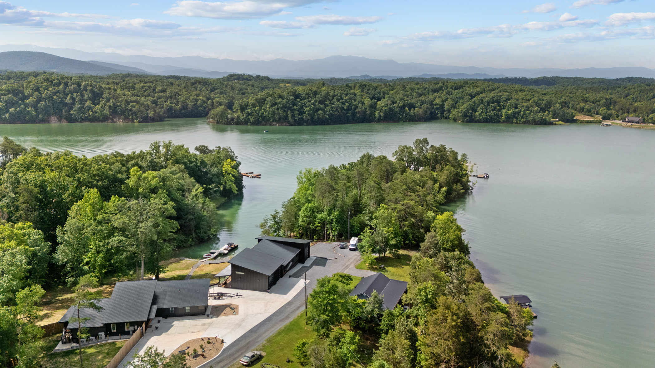Sevierville, Tennessee, 37876, United States, 2 Bedrooms Bedrooms, ,3 BathroomsBathrooms,Residential,For Sale,1922074