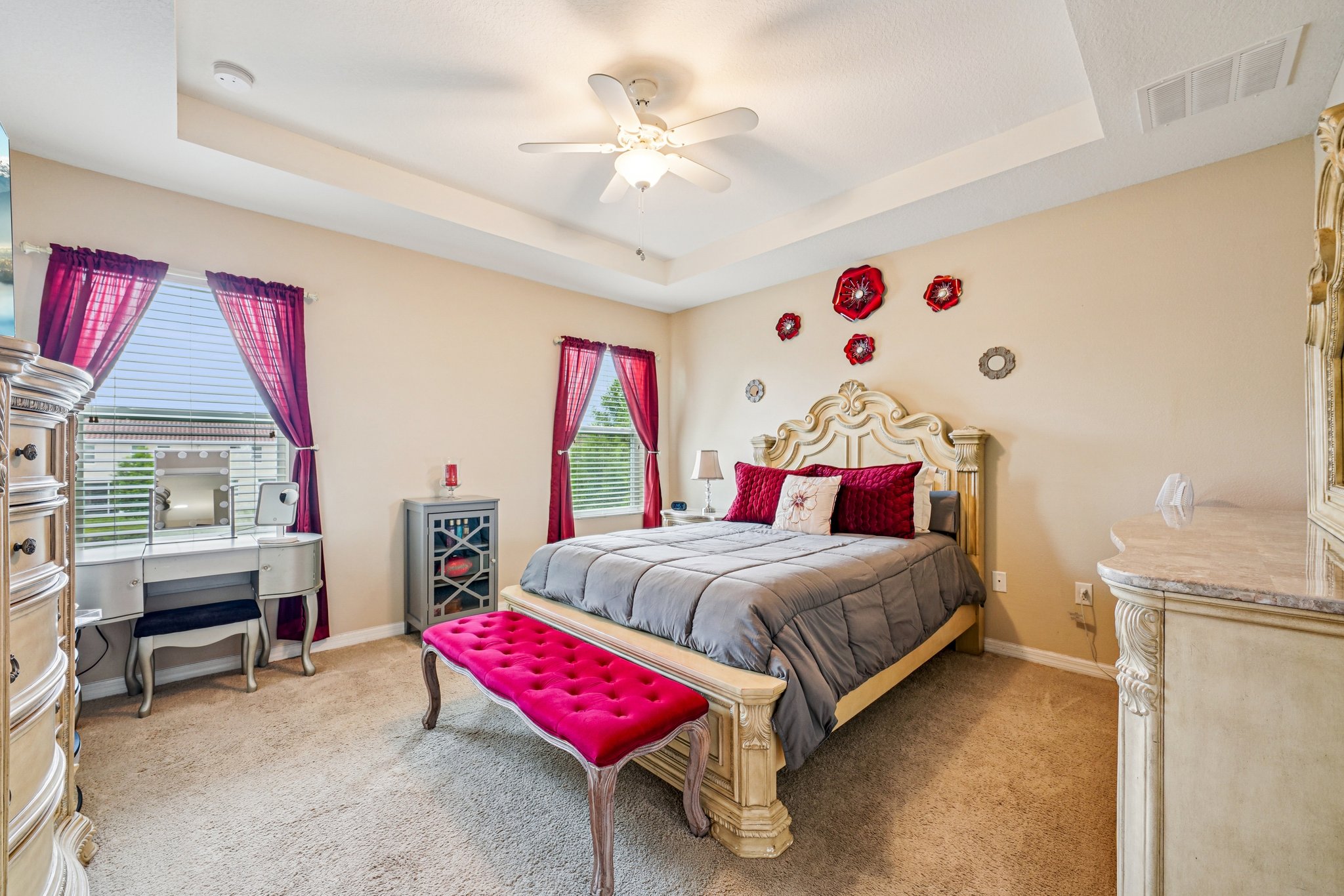 St. Petersburg, Florida, 33703, United States, 3 Bedrooms Bedrooms, ,3 BathroomsBathrooms,Residential,For Sale,1881244