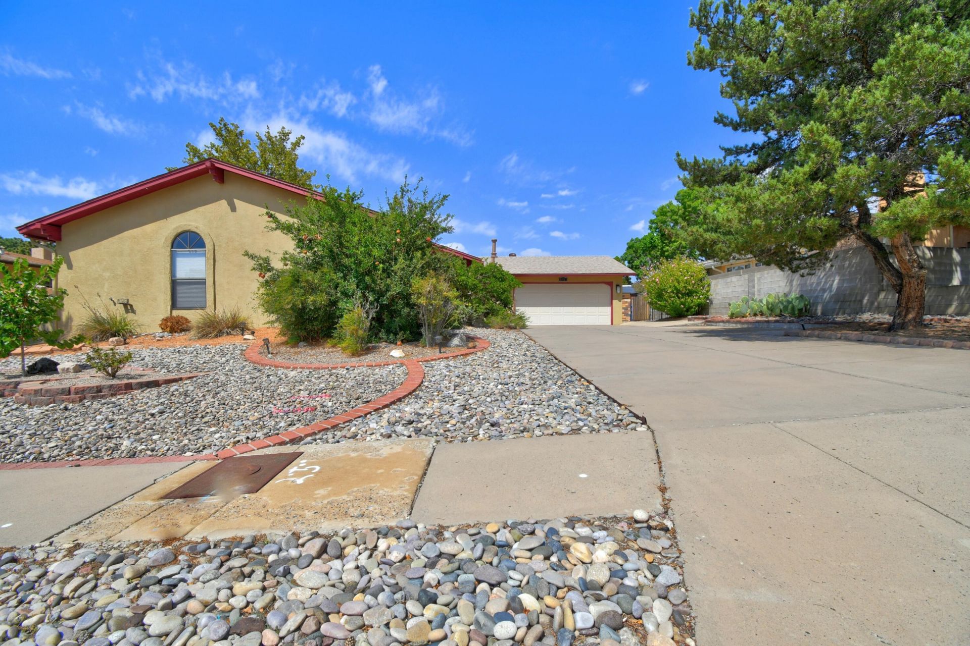 Monte Largo Dr, Albuquerque, NM 87112