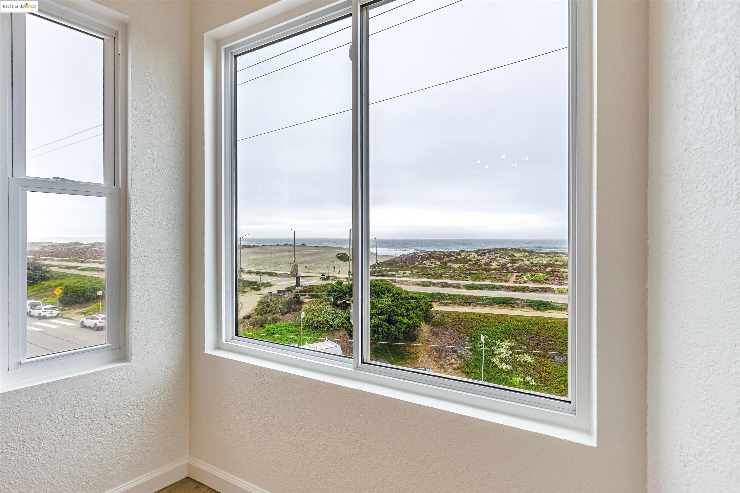 San Francisco, California, 94122, United States, 3 Bedrooms Bedrooms, ,3 BathroomsBathrooms,Residential,For Sale,1949271