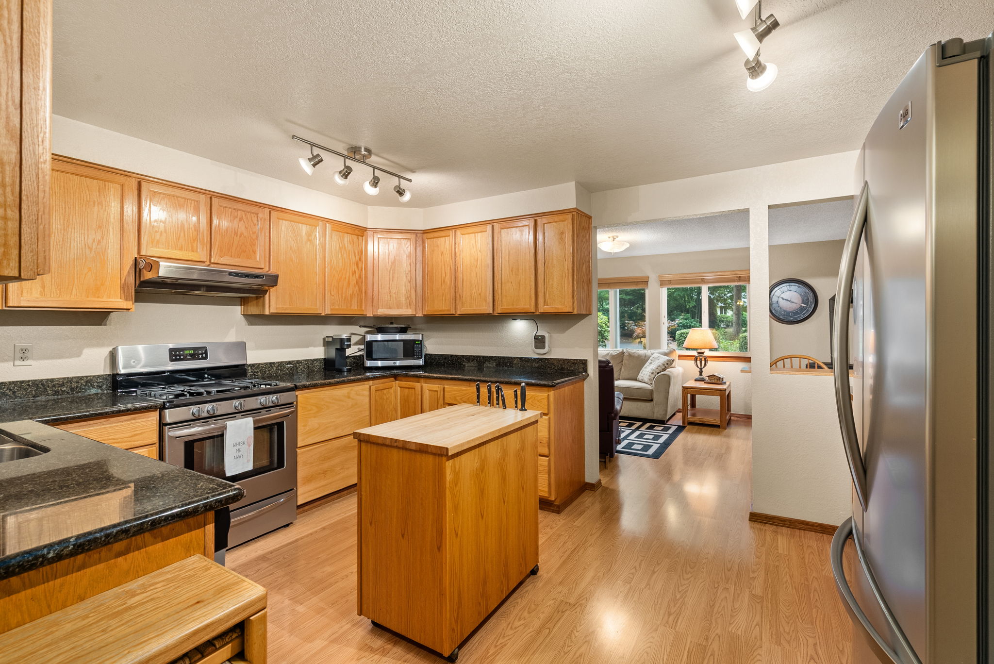  6607 Foster Drive SW - 物件實景