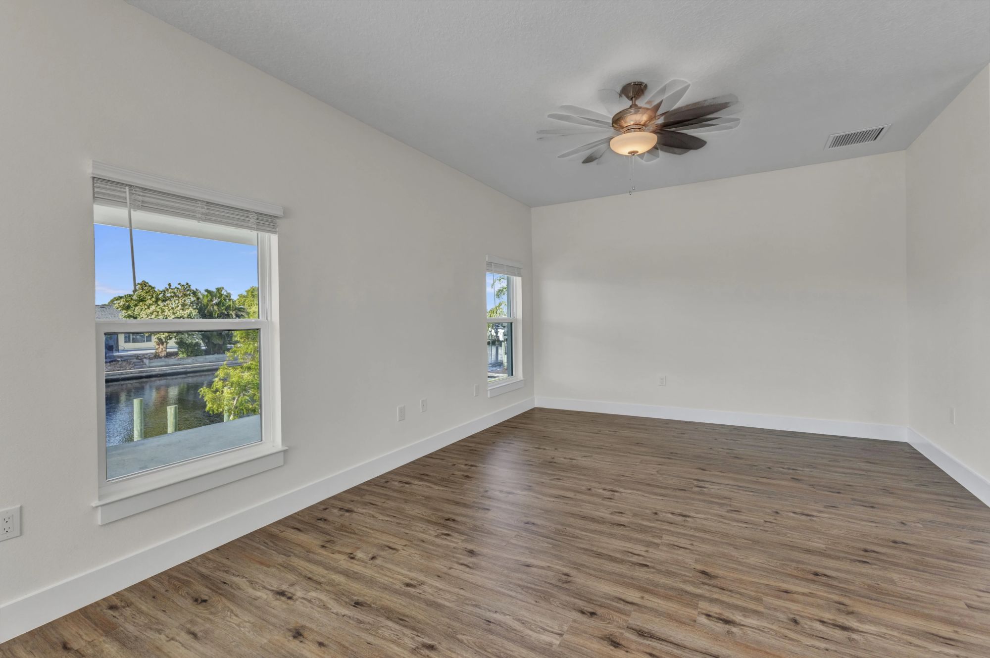 Port Charlotte, Florida, 33981, United States, 4 Bedrooms Bedrooms, ,3 BathroomsBathrooms,Residential,For Sale,1954772