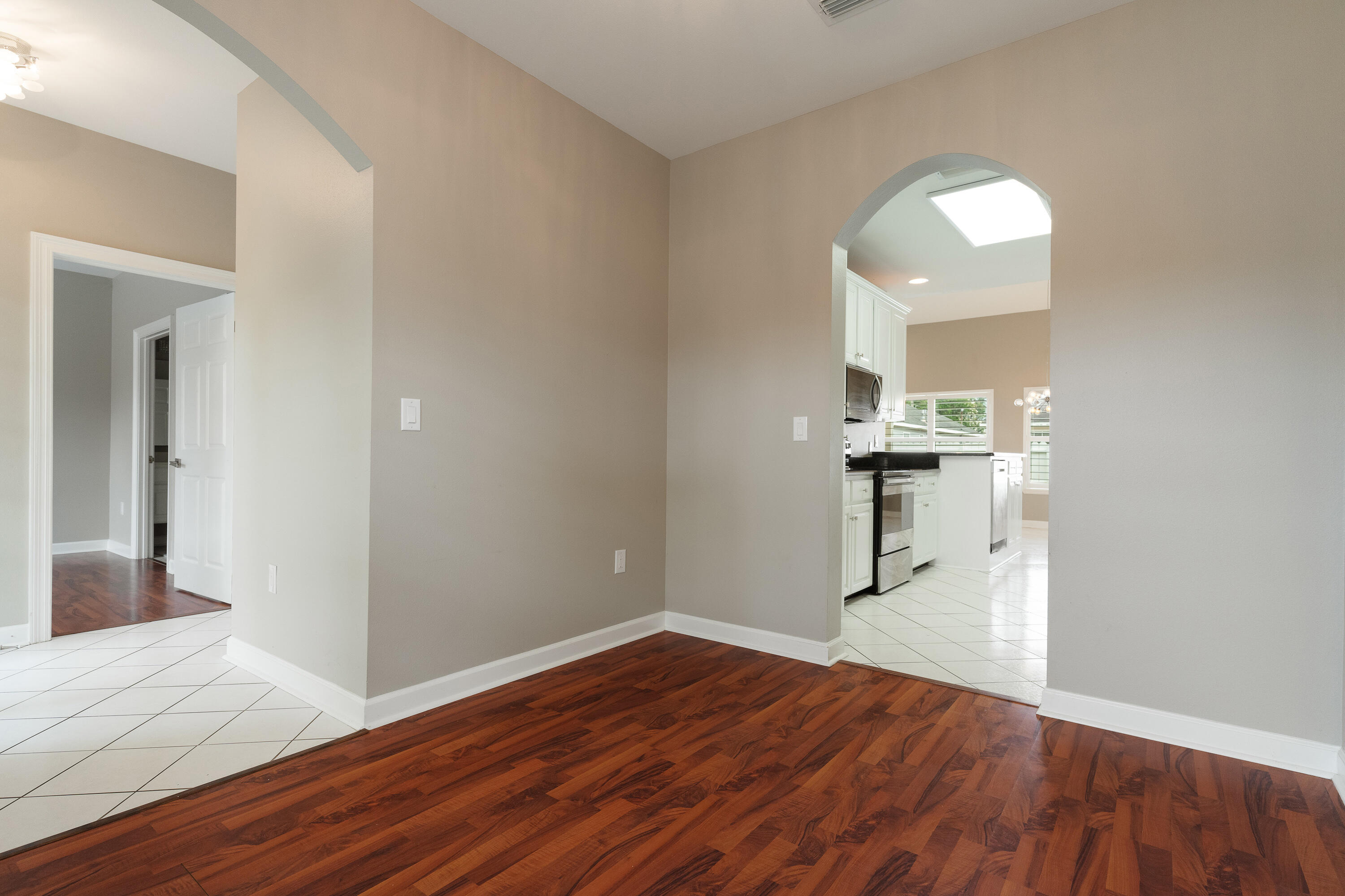 Fort Walton Beach, Florida, 32547, United States, 3 Bedrooms Bedrooms, ,4 BathroomsBathrooms,Residential,For Sale,1849777