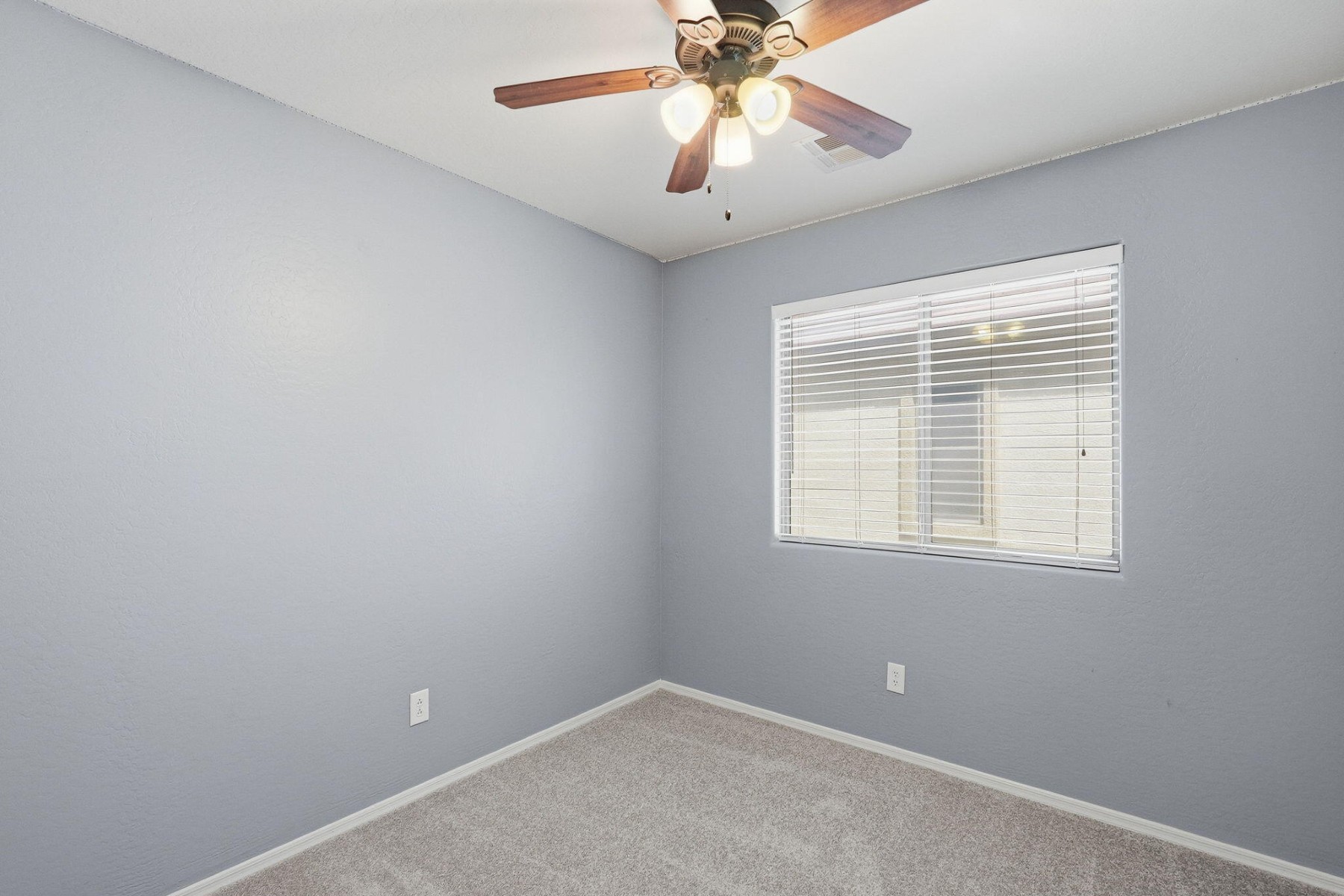  3801 E Parkview Dr  Gilbert, AZ - 物件實景