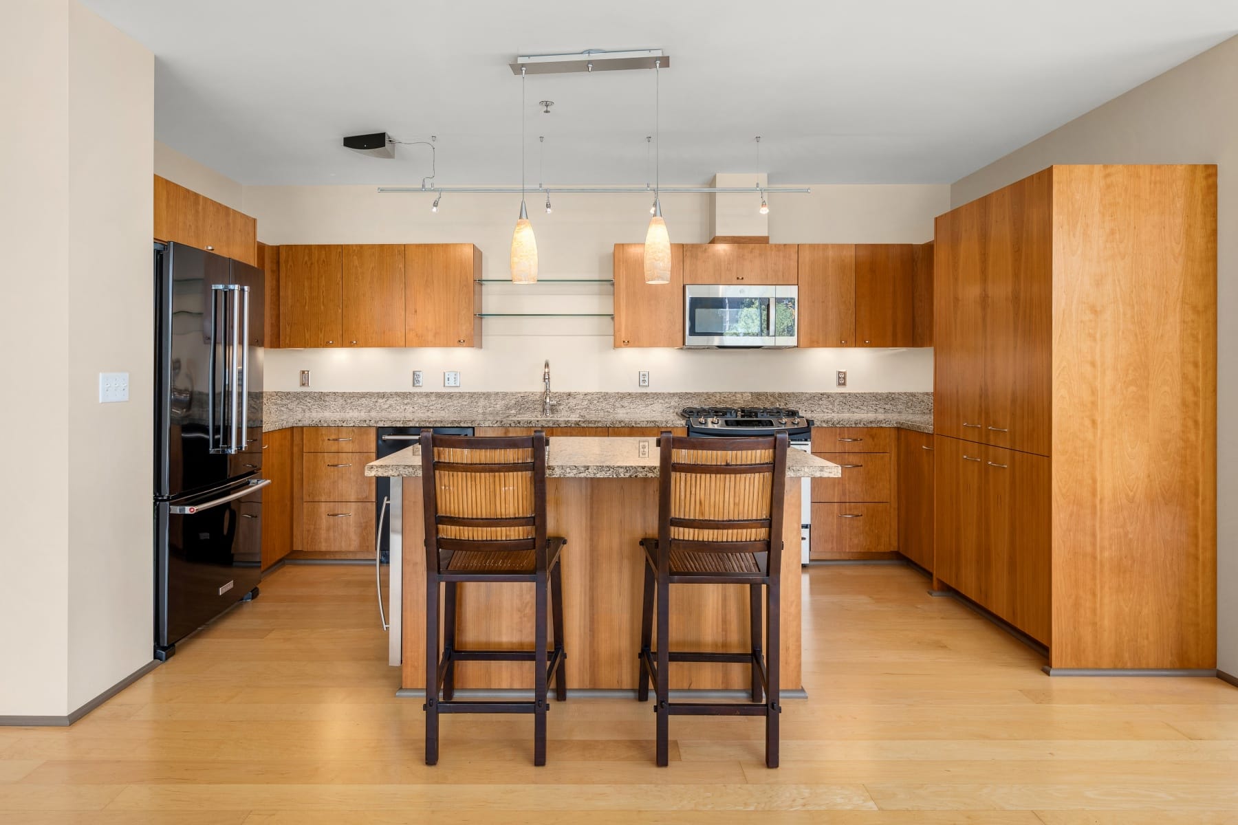  1221 SW 10TH AVE #505 Portland, OR 97205 - 物件實景