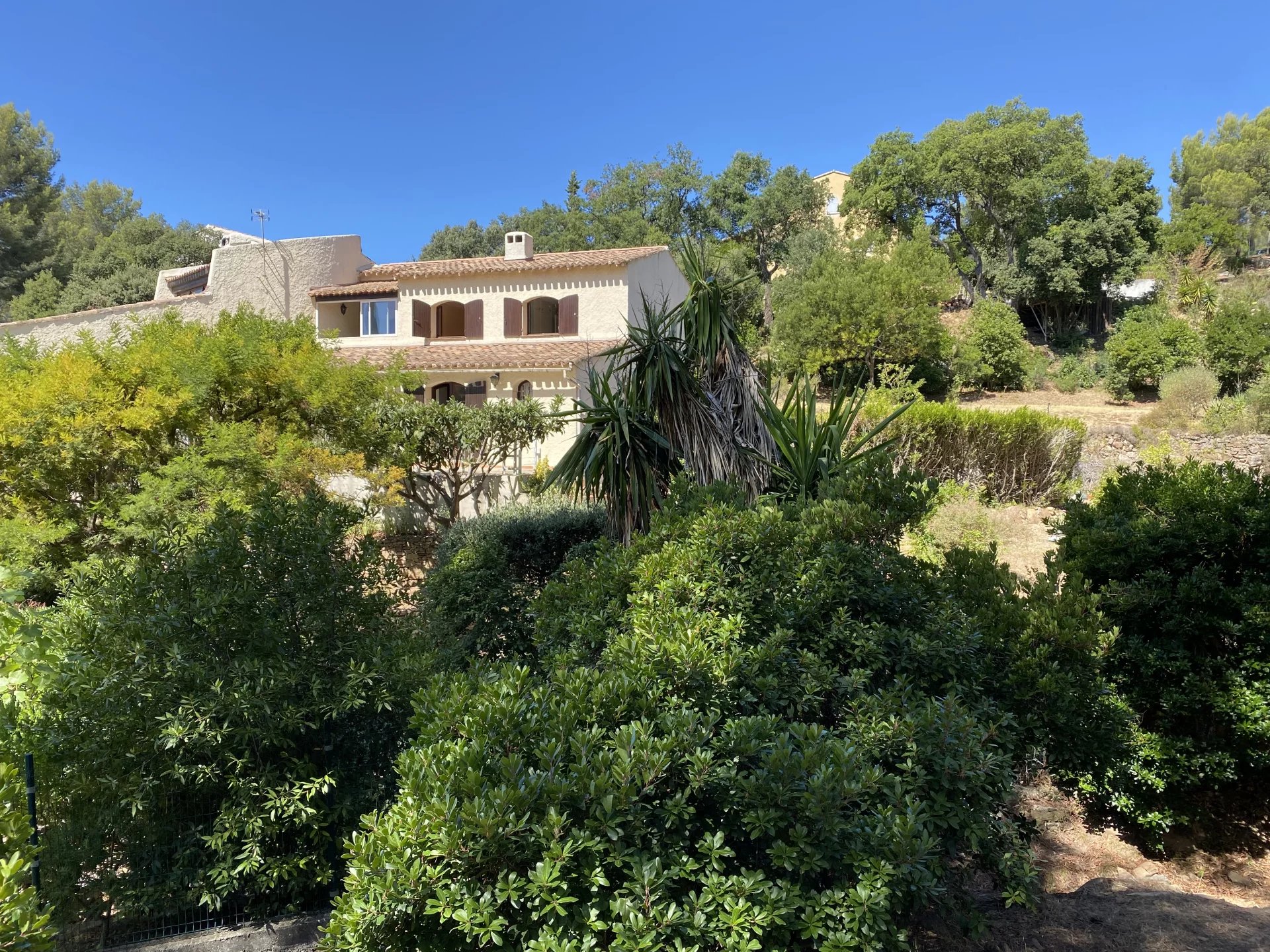 Saint-Mandrier-sur-Mer, Provence-Alpes-Côte d’Azur, 83430, FR, 4 Bedrooms Bedrooms, ,6 BathroomsBathrooms,Residential,For Sale,1673174