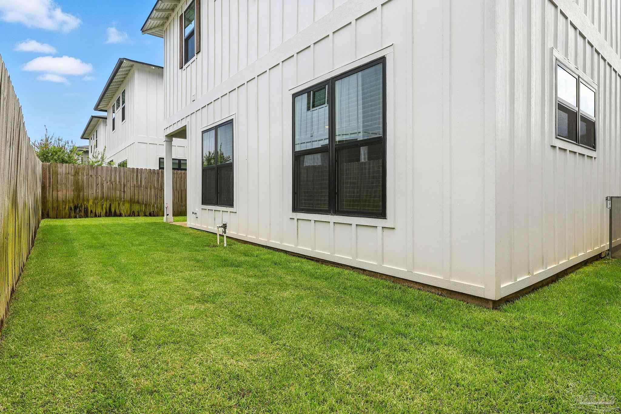 Pensacola, Florida, 32507, United States, 3 Bedrooms Bedrooms, ,3 BathroomsBathrooms,Residential,For Sale,1956386