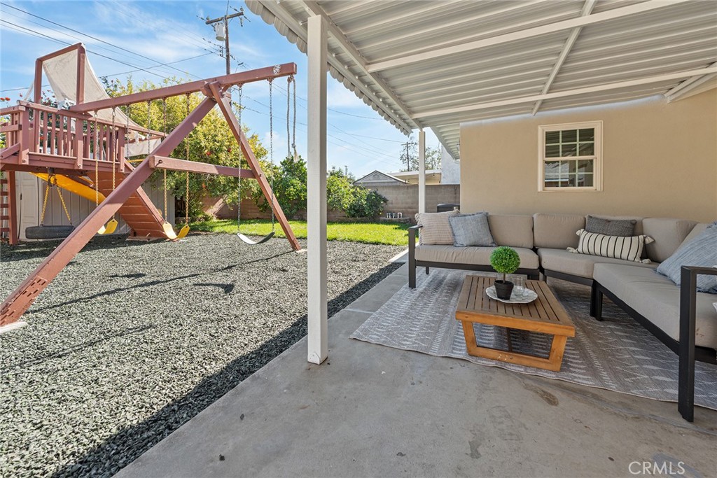 Buena Park, California, 90620, United States, 4 Bedrooms Bedrooms, ,2 BathroomsBathrooms,Residential,For Sale,1987993