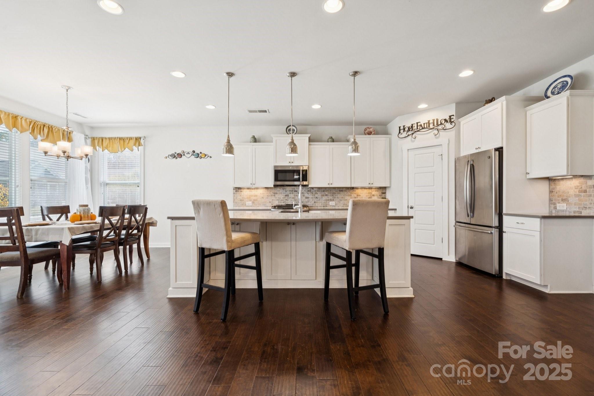 Clover, South Carolina, 29710, United States, 3 Bedrooms Bedrooms, ,2 BathroomsBathrooms,Residential,For Sale,1965516