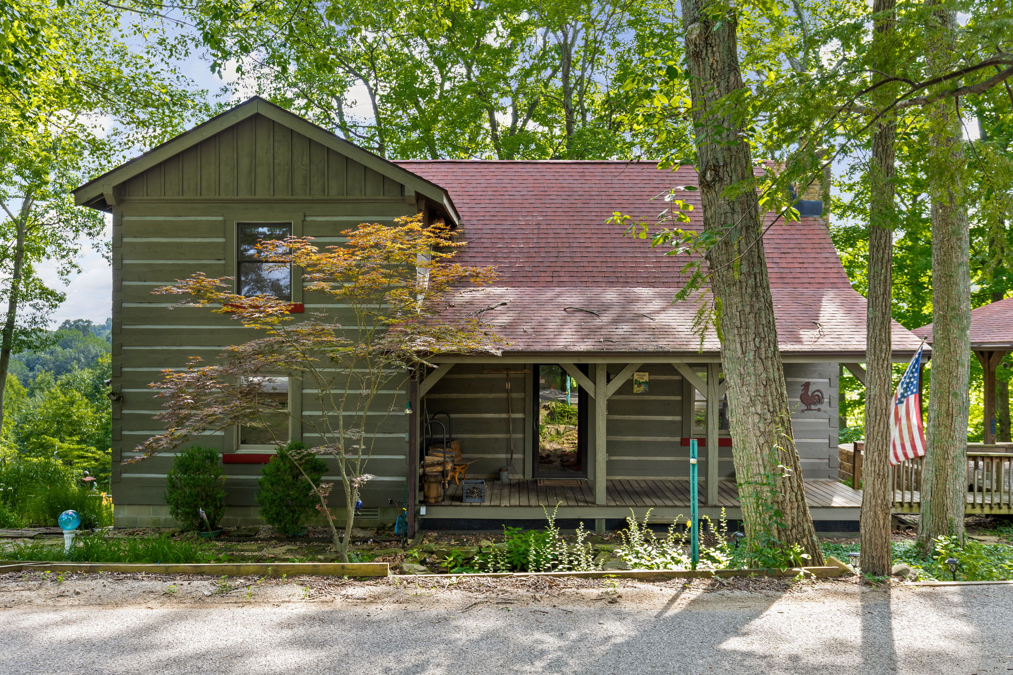  Authentic Log Home with Breathtaking Views of Brown County