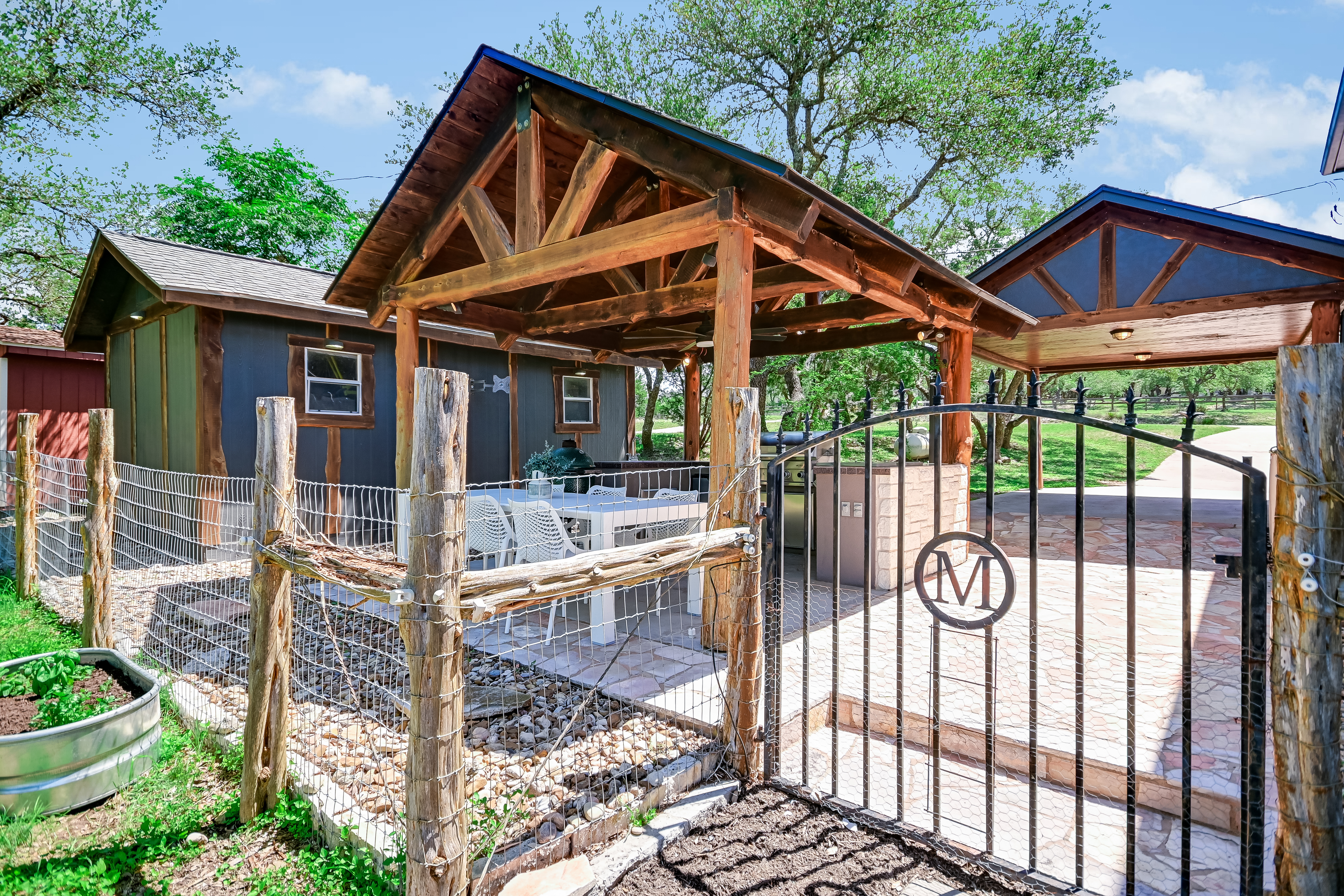  Lovely, Fully Renovated Home - 物件實景