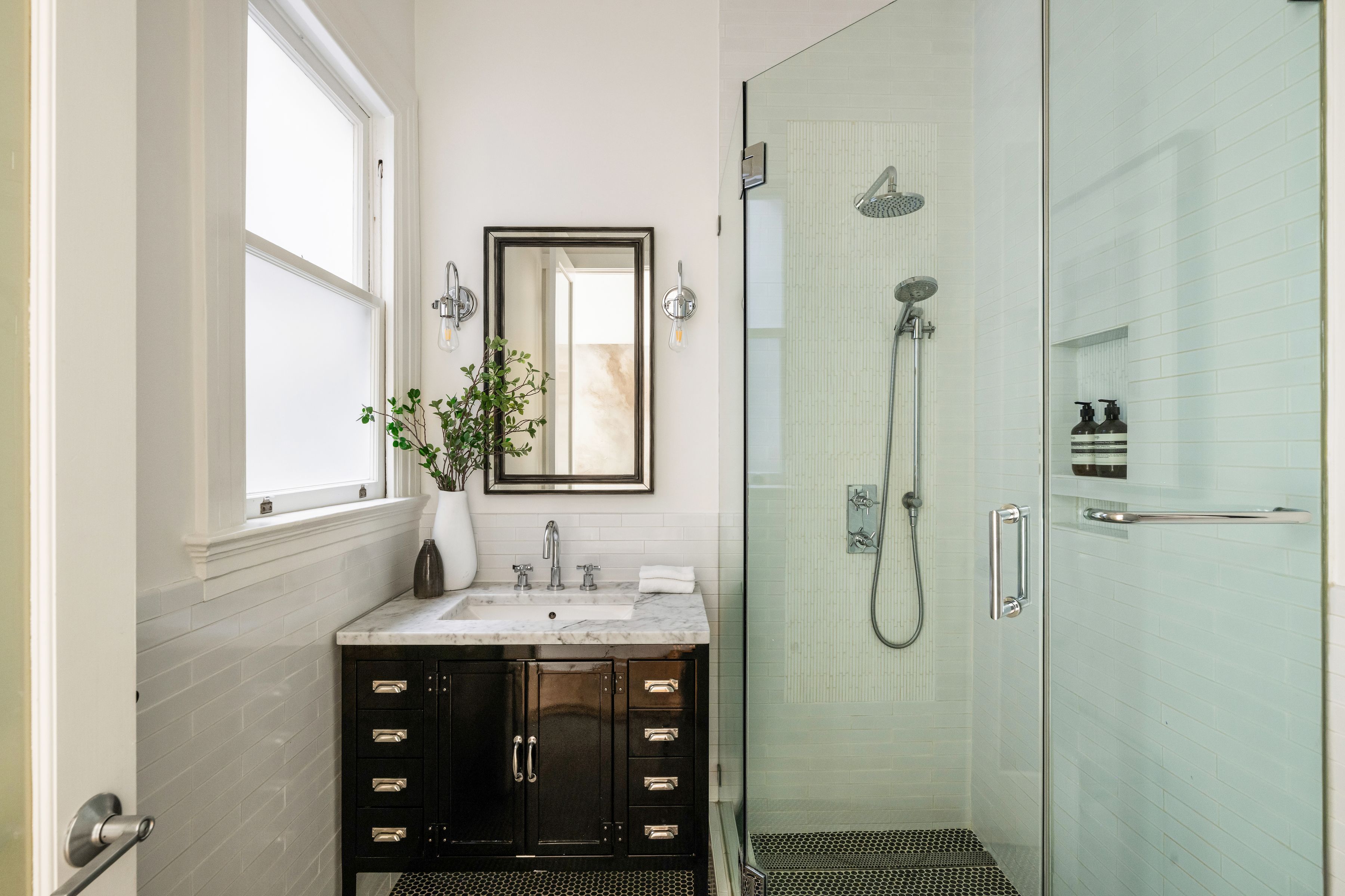  Updated Edwardian Condo w/Deeded Garden - 物件實景