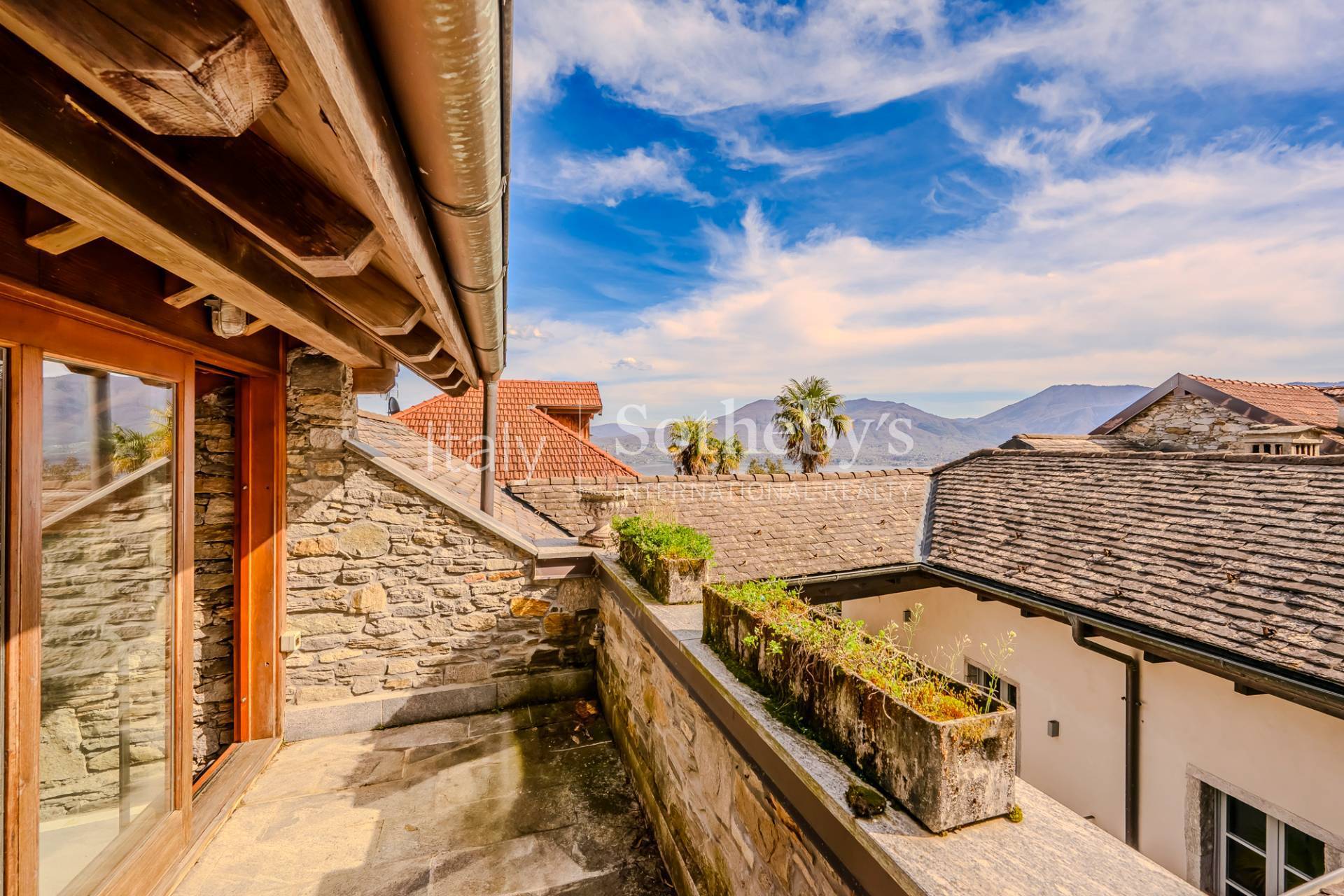  Historic residence on Lake Maggiore, just a few km from Switzerland - 物件實景