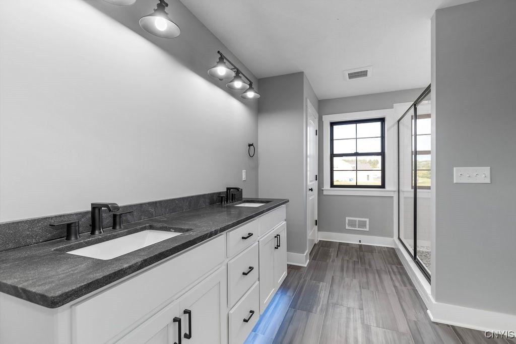 Syracuse, New York, 13215, United States, 3 Bedrooms Bedrooms, ,3 BathroomsBathrooms,Residential,For Sale,1778206
