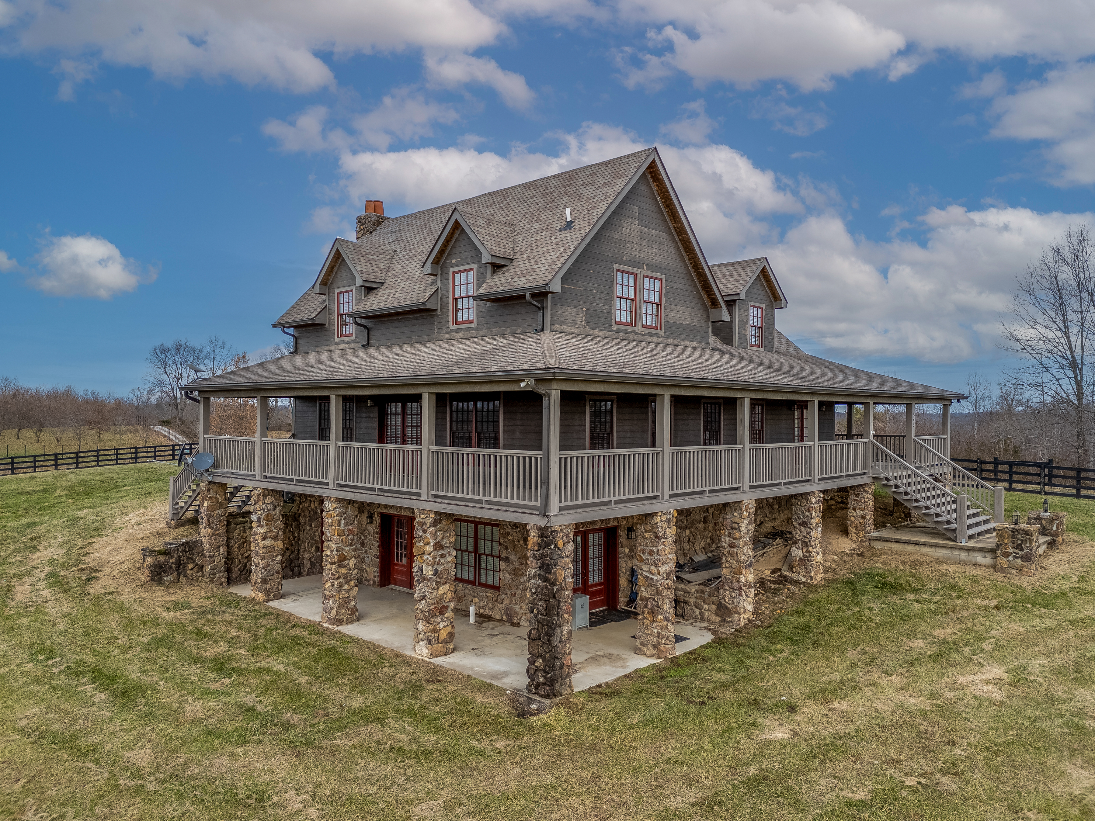 Olive Hill, Kentucky, 41164, United States, 3 Bedrooms Bedrooms, ,4 BathroomsBathrooms,Residential,For Sale,2005427