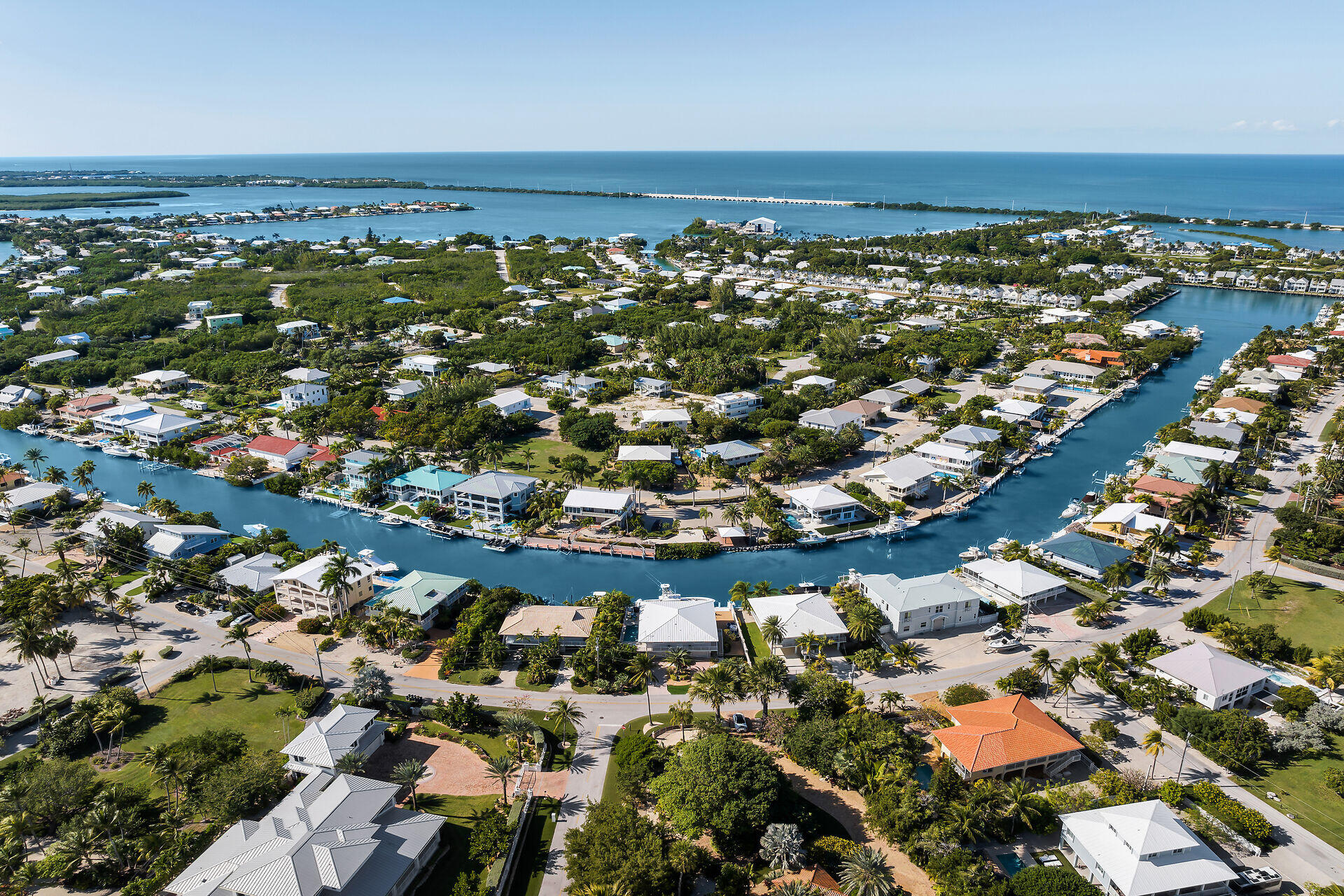 Duck, Florida, 33050, United States, 3 Bedrooms Bedrooms, ,3 BathroomsBathrooms,Residential,For Sale,1998435