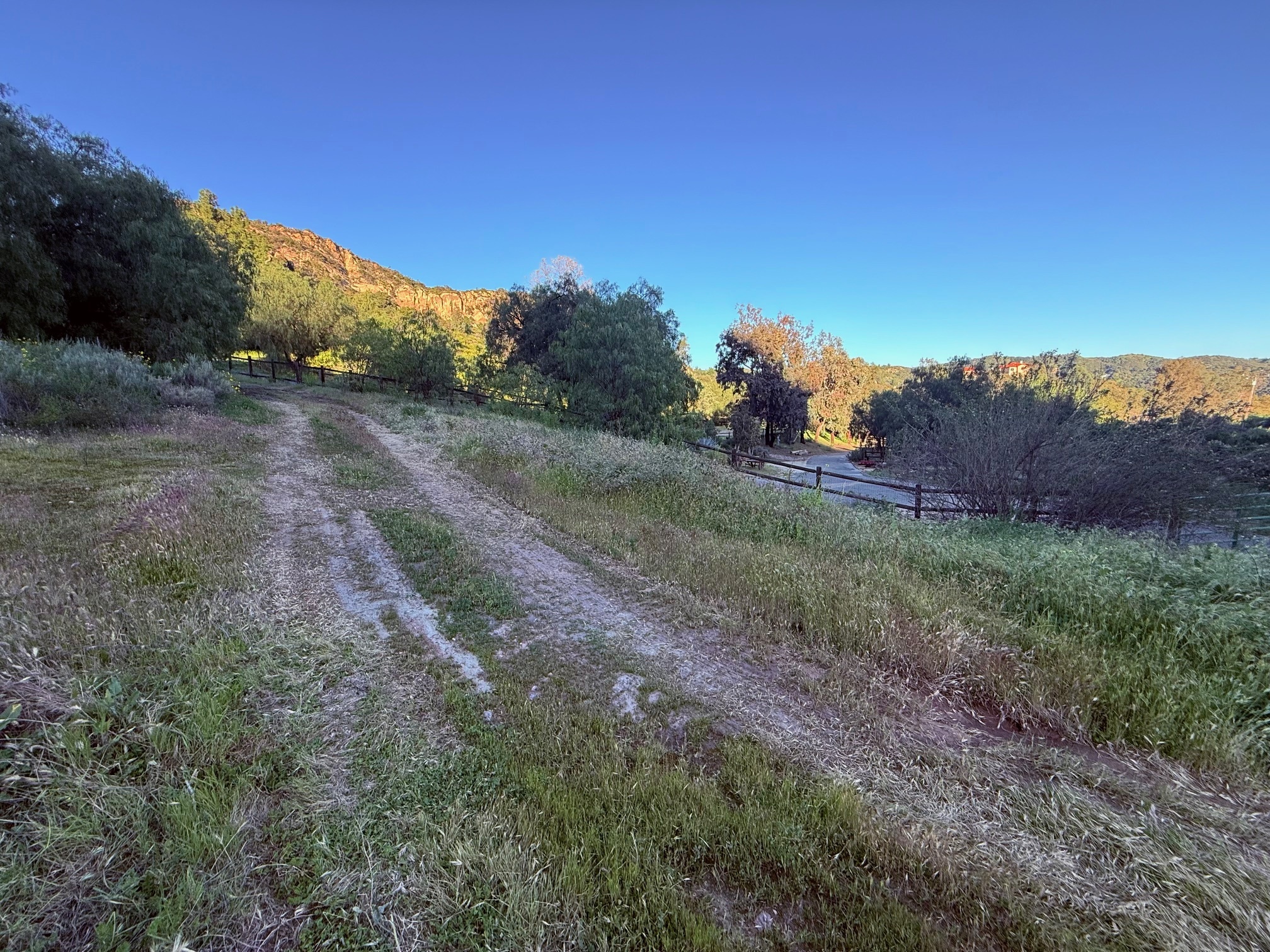  23629 Zuniga Rd - 物件實景