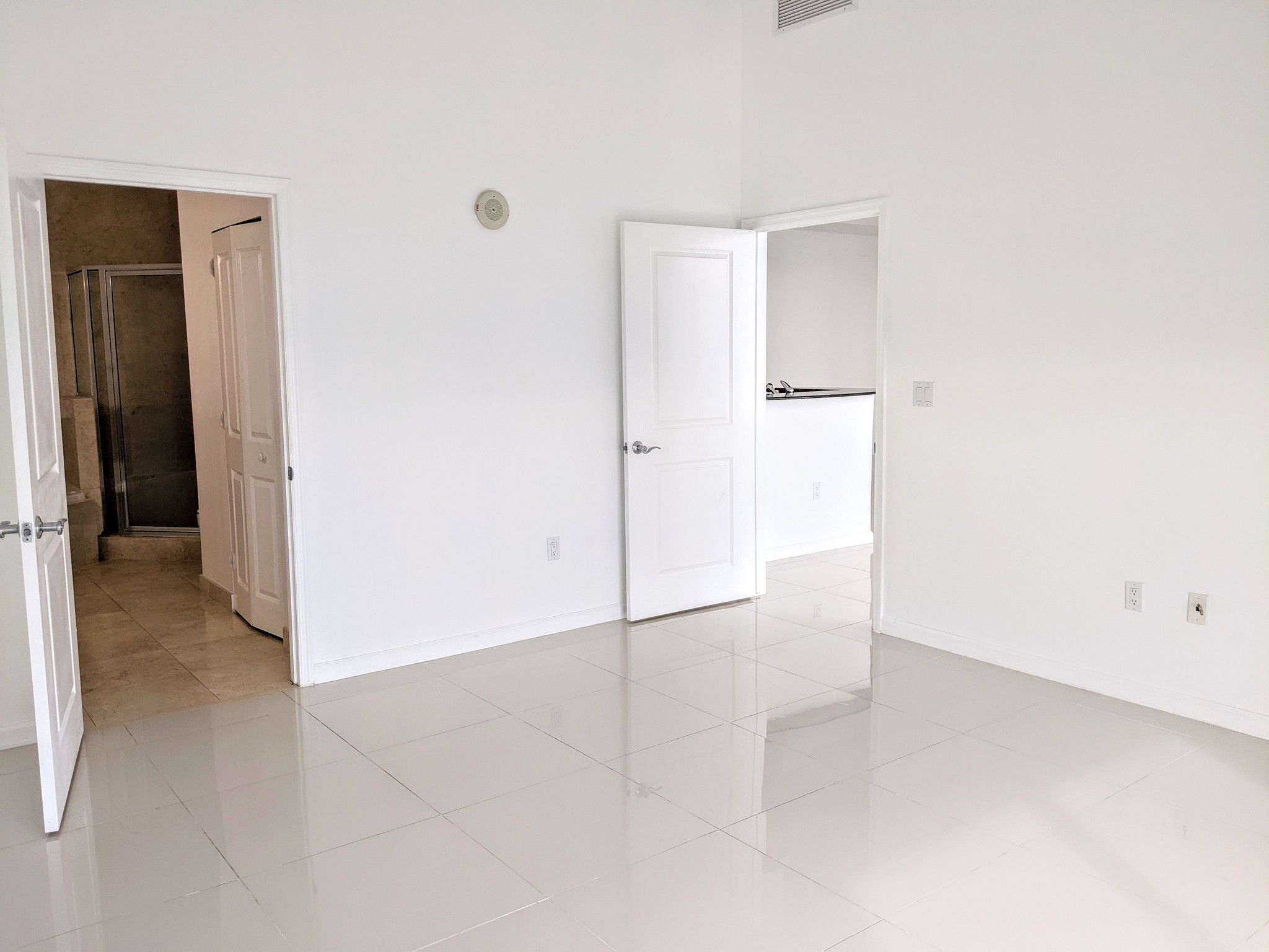  7910 Harbor Island Dr, North Bay Village, FL, 33141 - 物件實景