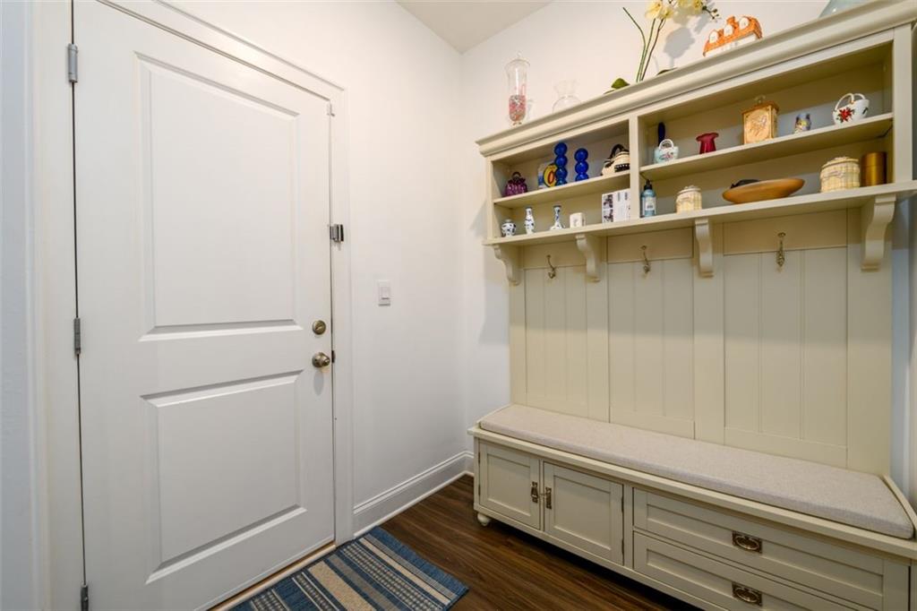 Cumming, Georgia, 30028, United States, 4 Bedrooms Bedrooms, ,3 BathroomsBathrooms,Residential,For Sale,1840509