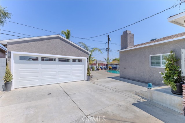 Lakewood, California, 90712, United States, 3 Bedrooms Bedrooms, ,2 BathroomsBathrooms,Residential,For Sale,1915312