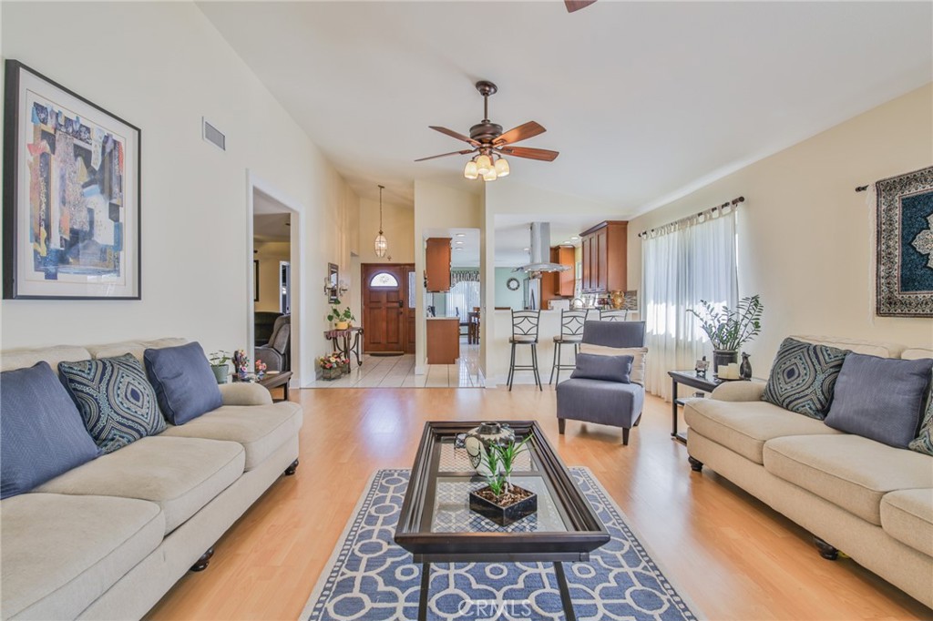 Valencia, California, 91354, United States, 3 Bedrooms Bedrooms, ,3 BathroomsBathrooms,Residential,For Sale,2034142