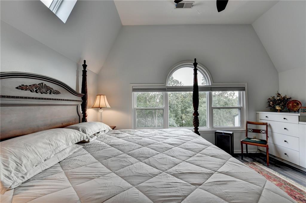Gainesville, Georgia, 30506, United States, 2 Bedrooms Bedrooms, ,2 BathroomsBathrooms,Residential,For Sale,2040403