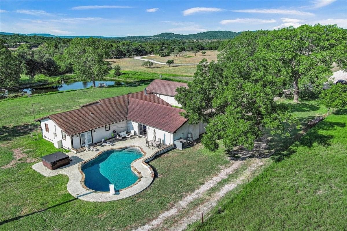 Burnet, Texas, 78611, United States, 4 Bedrooms Bedrooms, ,3 BathroomsBathrooms,Residential,For Sale,1869467